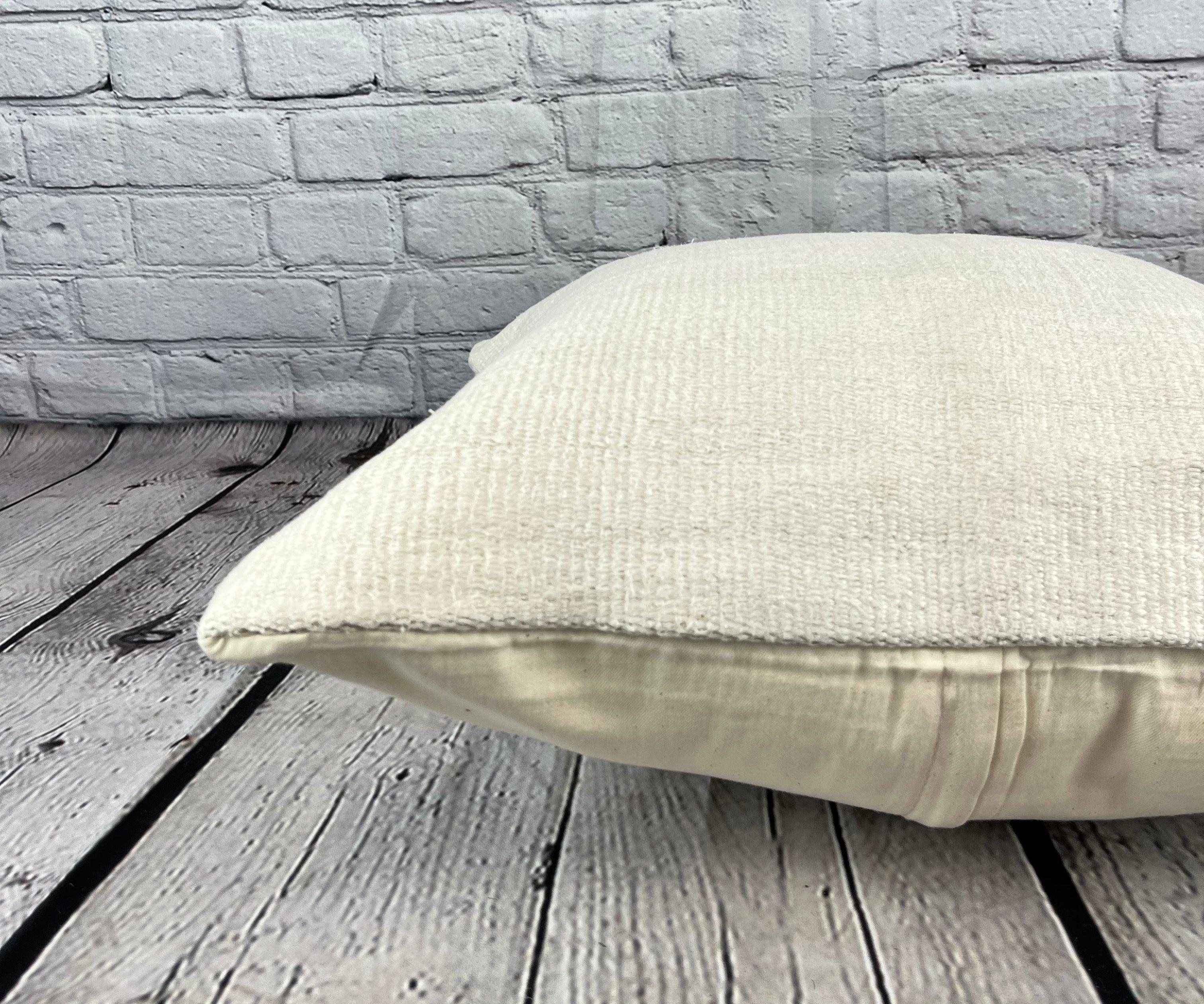 Noué à la main Coussin de coussin turc à ourlet 20 x 20, blanc naturel grisâtre, couvercle n° 6531 en vente
