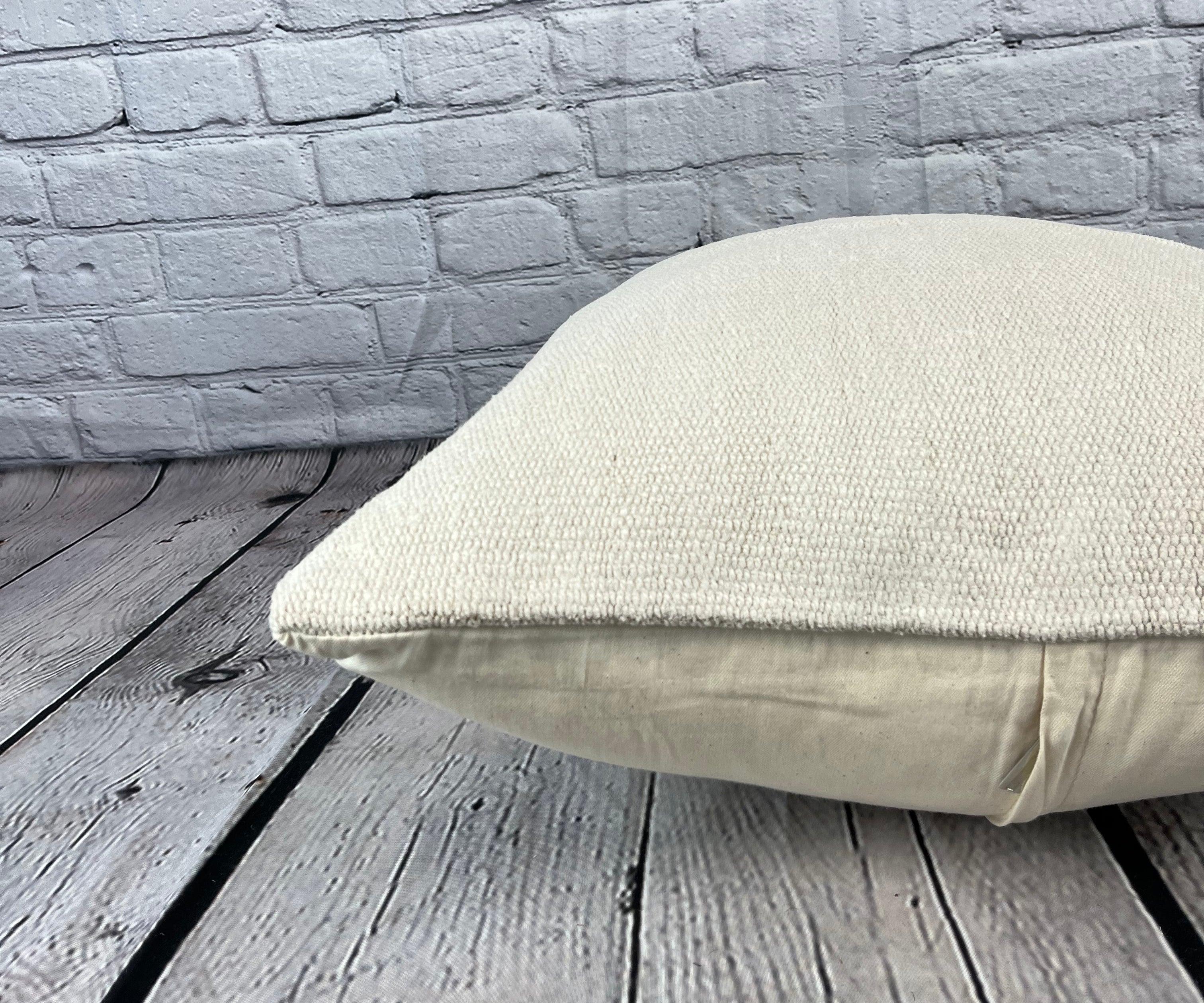 20 x 20 Hemp Türkisches Kissen, natürliches grauweißes Kissen, Kissenbezug #6532 im Zustand „Neu“ im Angebot in Houston, TX