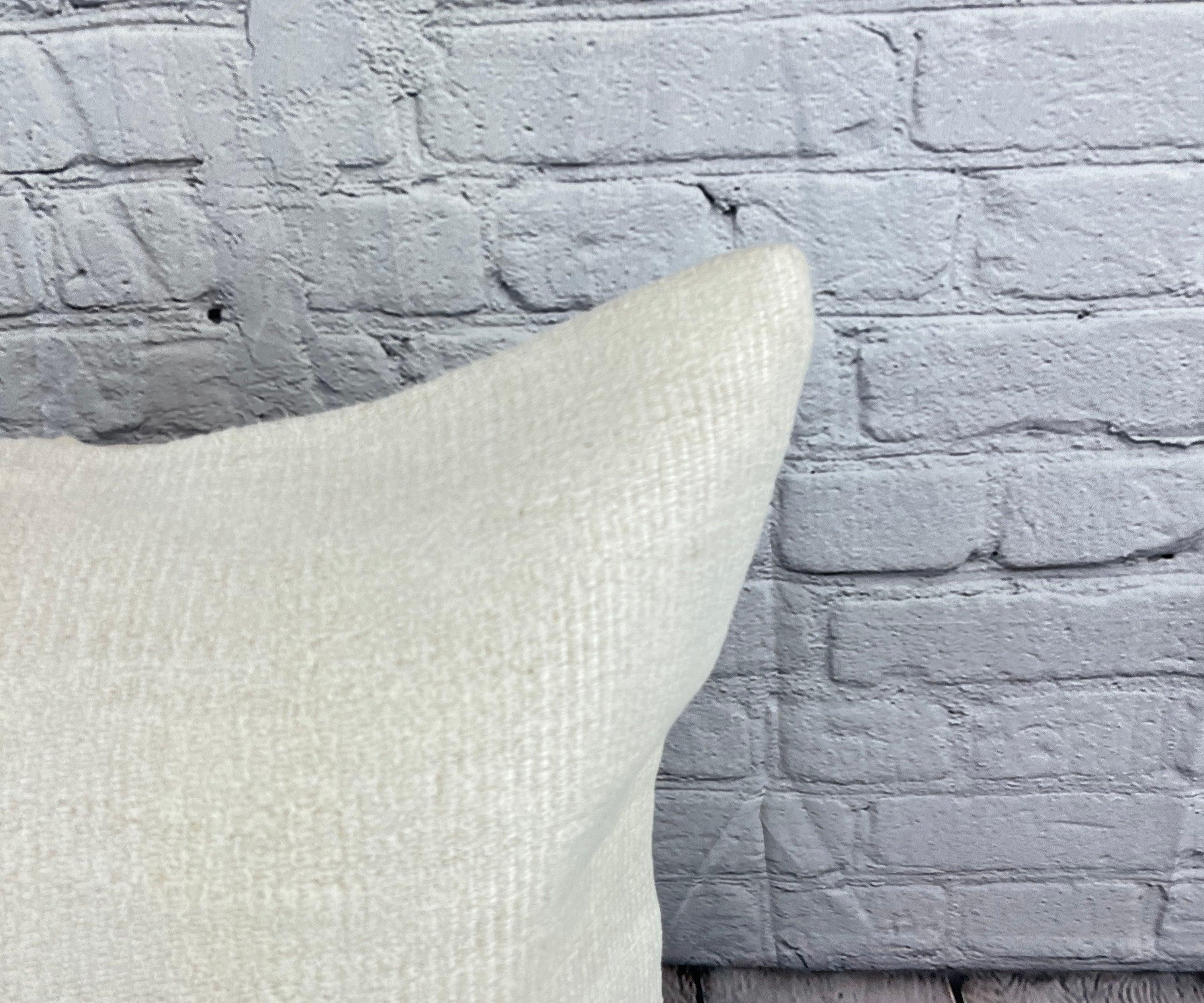 20 x 20 Hemp Türkisches Kissen, natürliches grauweißes Kissen, Kissenbezug #6544 (Handgeknüpft) im Angebot