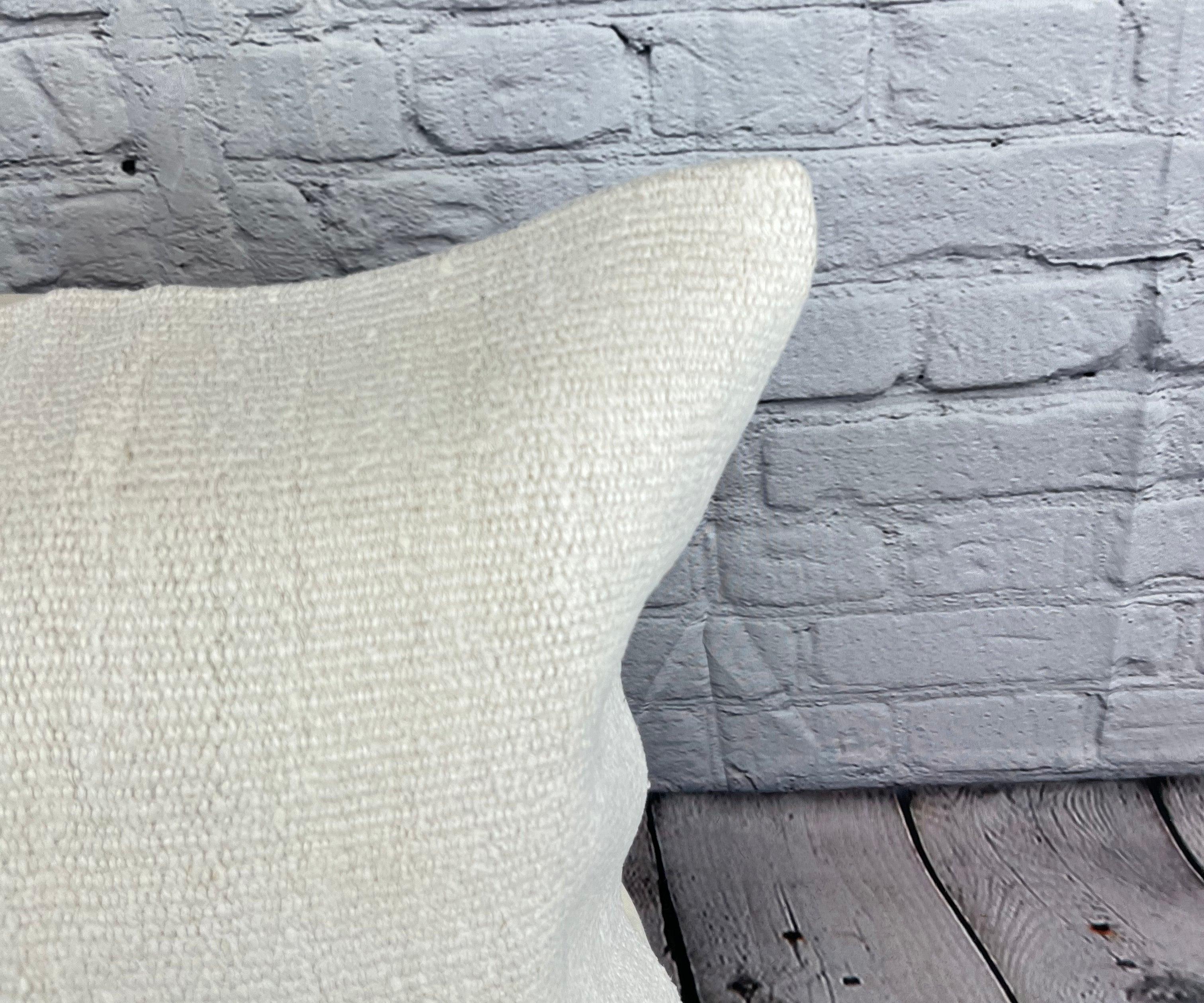 Turc Coussin de coussin turc à ourlet 20 x 20, blanc naturel grisâtre, couvercle n° 6548 en vente