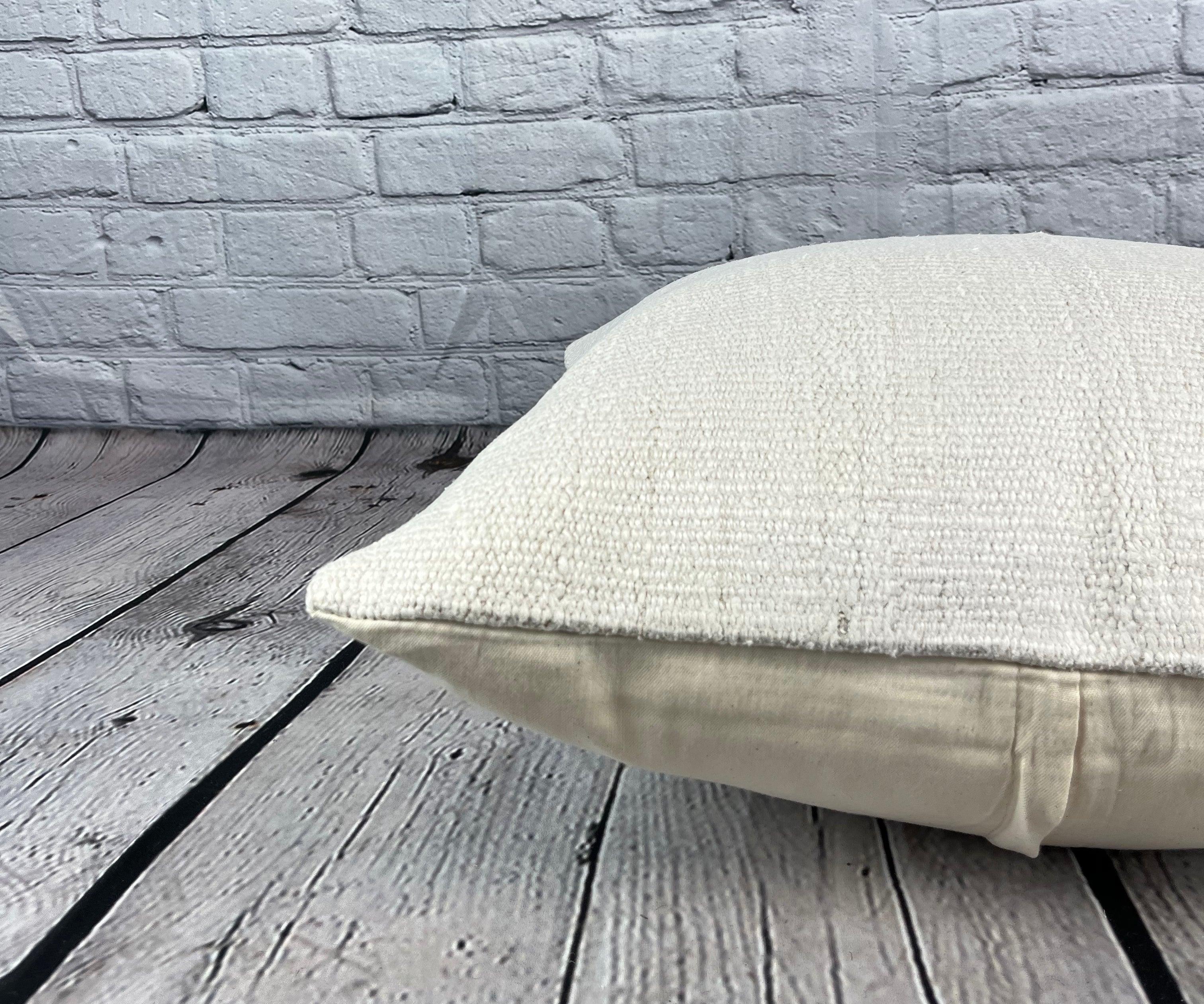 Noué à la main Coussin de coussin turc à ourlet 20 x 20, blanc naturel grisâtre, couvercle n° 6548 en vente