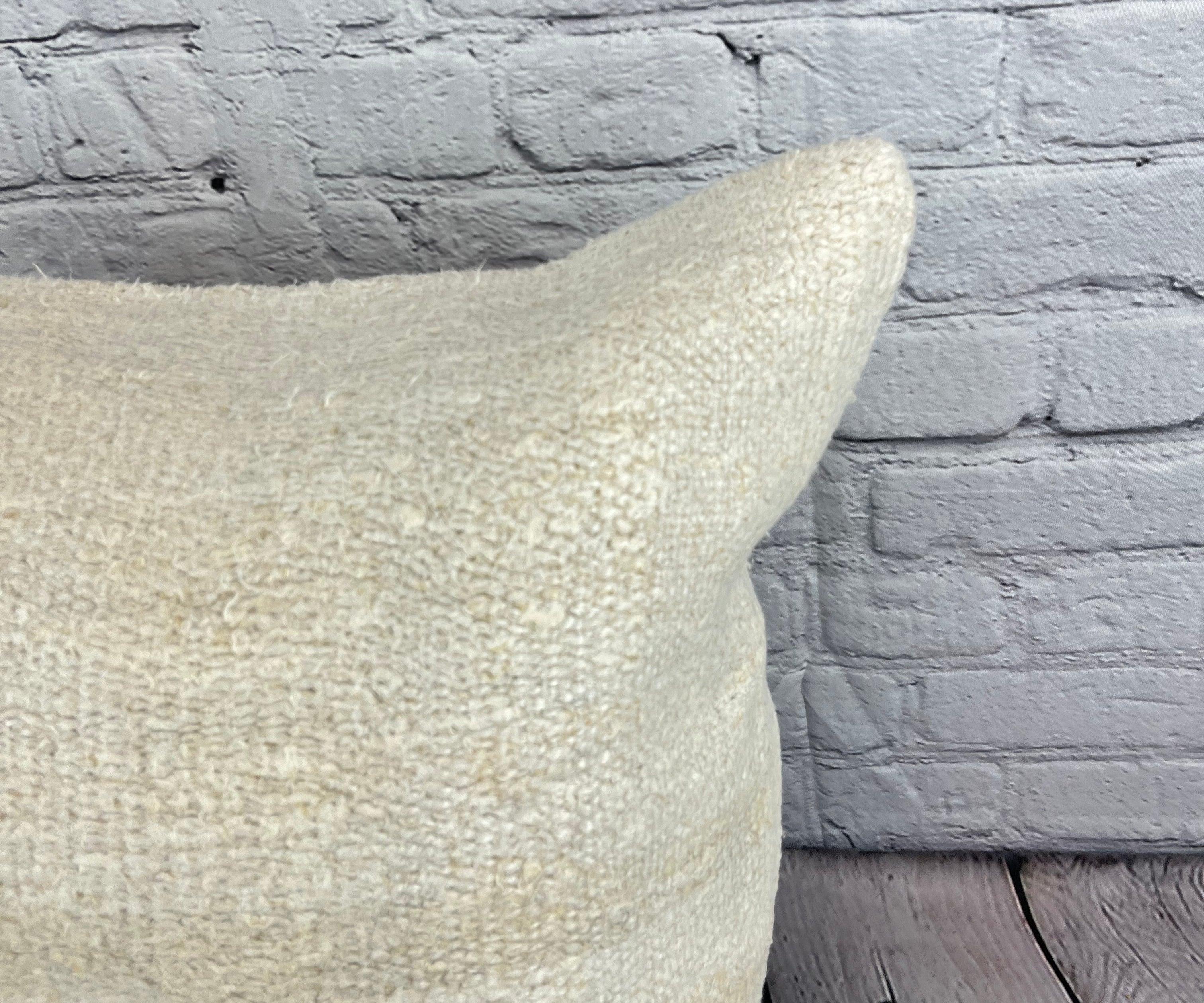 20 x 20 Hemp Türkisches Kissen, natürliches grauweißes Kissen-Kissenbezug #6567 (Handgeknüpft) im Angebot