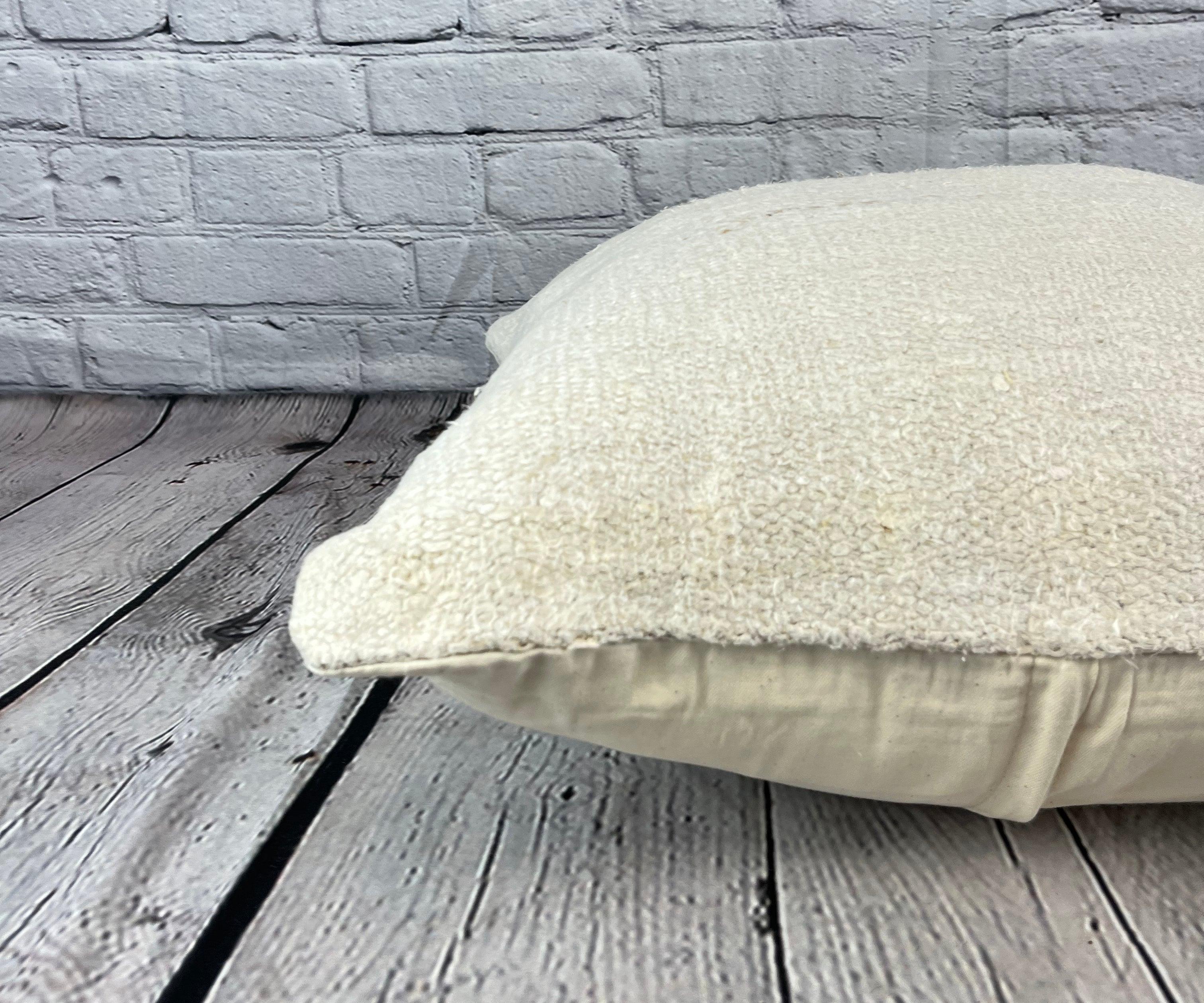 Noué à la main Coussin de coussin turc à ourlet 20 x 20, blanc naturel grisâtre, couvercle n° 6568 en vente