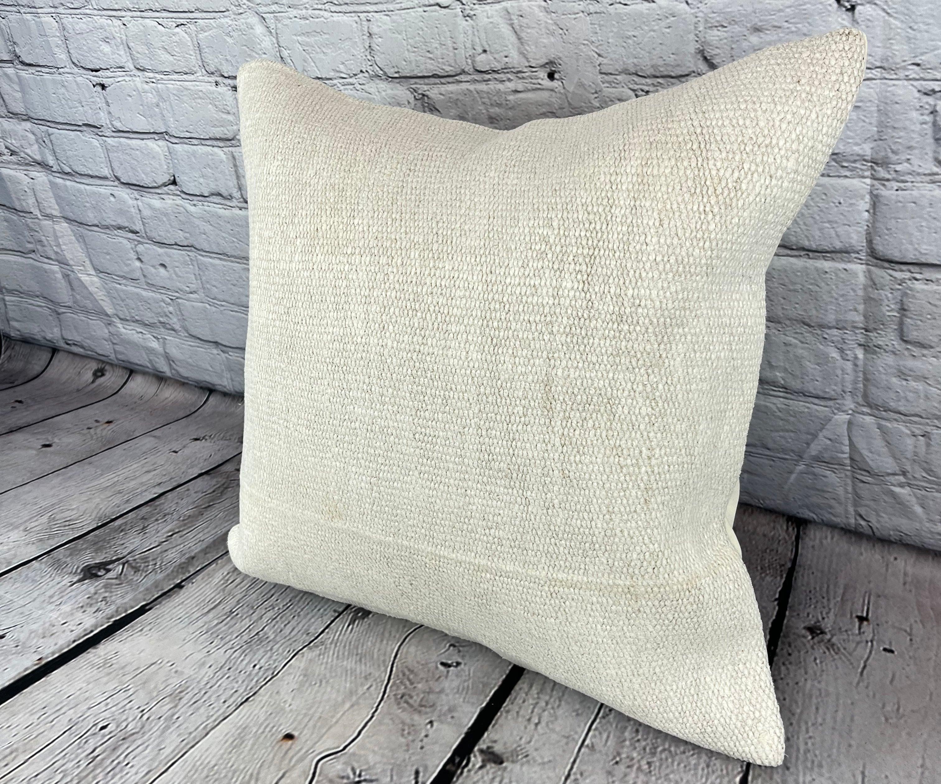 20 x 20 Hanf-Kissen Türkisches Kissen Natürliches Grau-Weißes Kissen Kissenbezug #6575 Werten Sie Ihr Zuhause mit unserem Hanf-Kissen Türkisches Kissen auf. Dieser exquisite, sorgfältig handgewebte Kissenbezug verleiht jedem Raum einen Hauch von