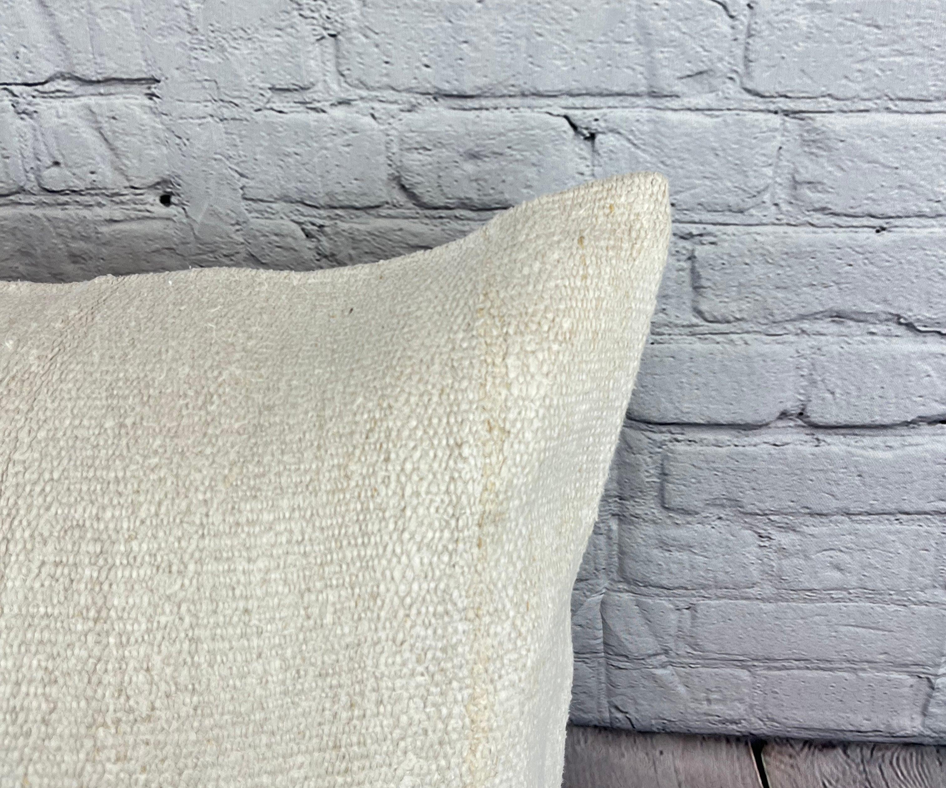 Turc Coussin de coussin turc à ourlet 20 x 20, blanc naturel grisâtre, couvercle de coussin n°6581 en vente