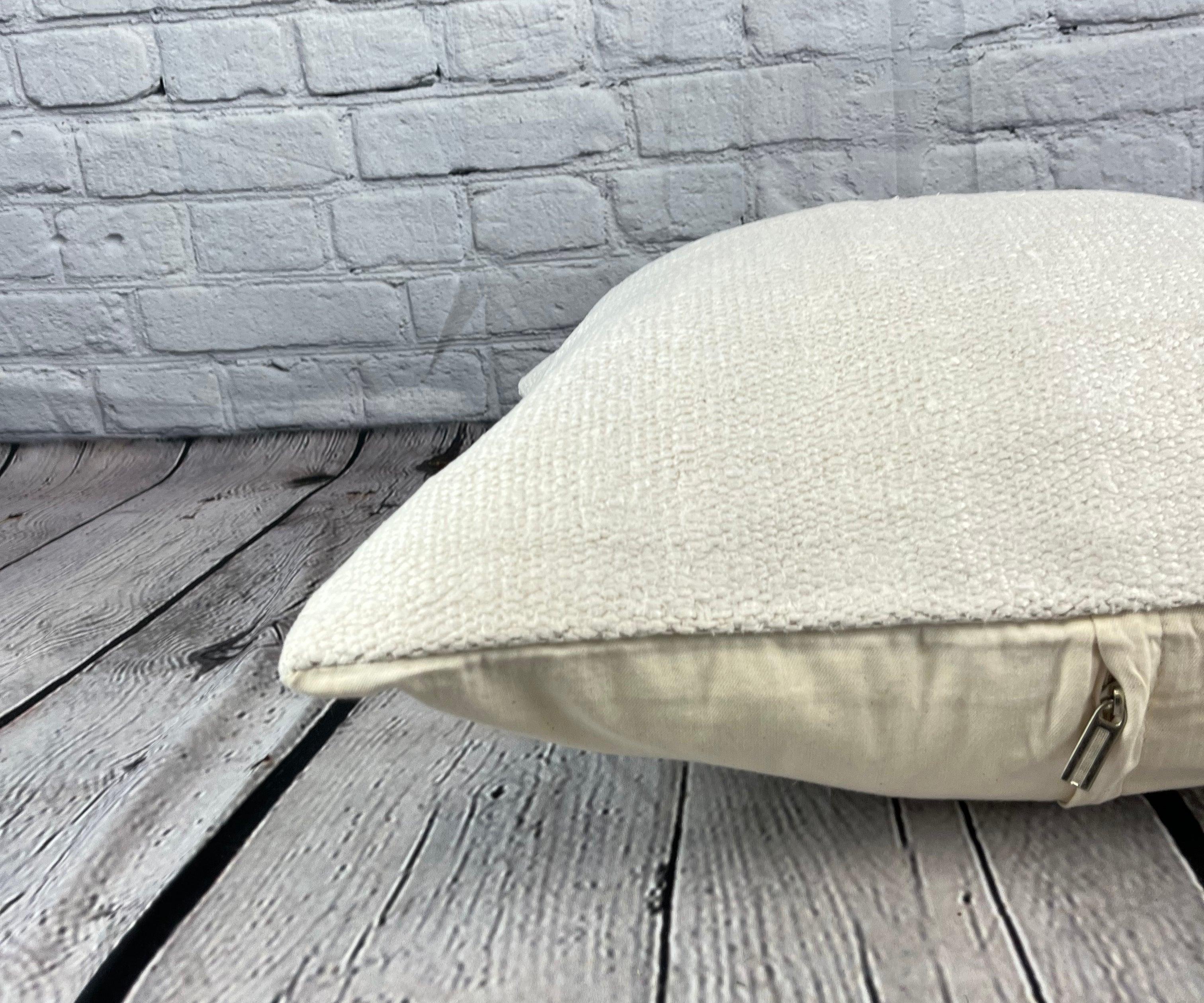 Noué à la main Coussin de coussin turc à ourlet 20 x 20, blanc naturel grisâtre, couvercle de coussin n°6591 en vente