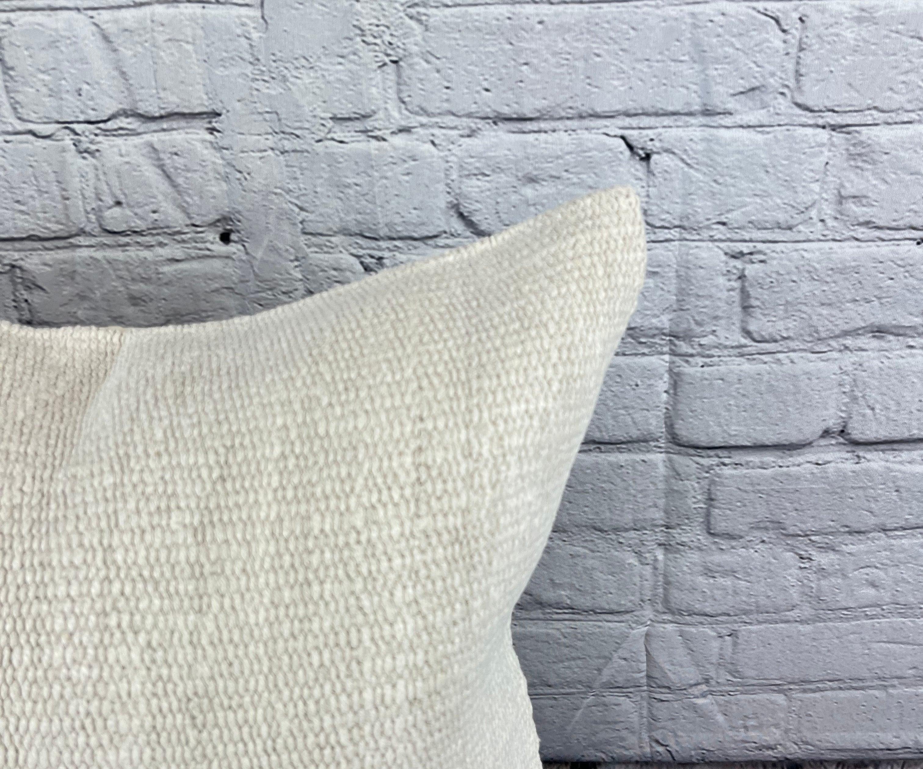 Turc Coussin de coussin turc à ourlet 20 x 20, blanc naturel grisâtre, couvercle de coussin n°6602 en vente