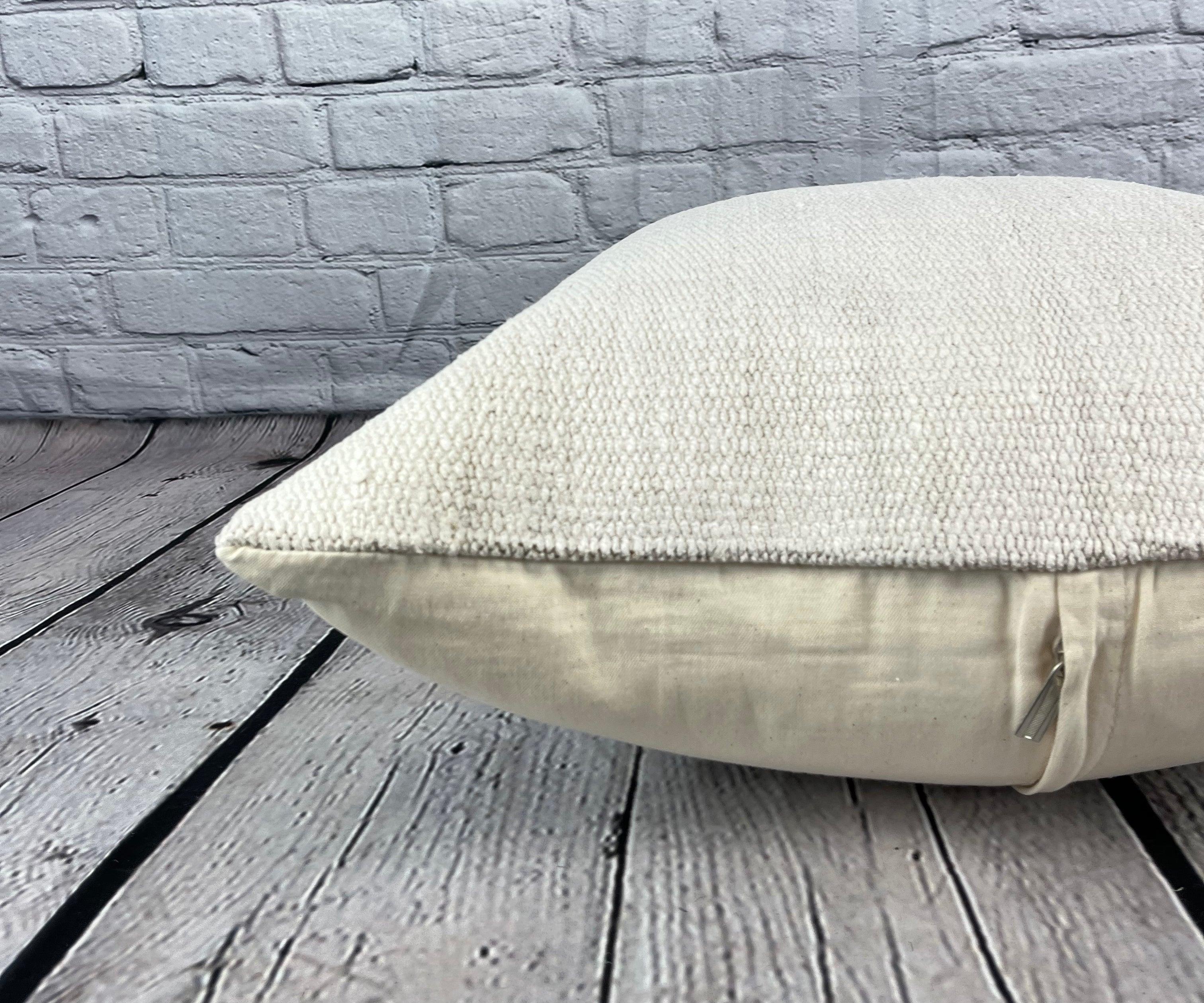 Noué à la main Coussin de coussin turc à ourlet 20 x 20, blanc naturel grisâtre, couvercle de coussin n°6602 en vente