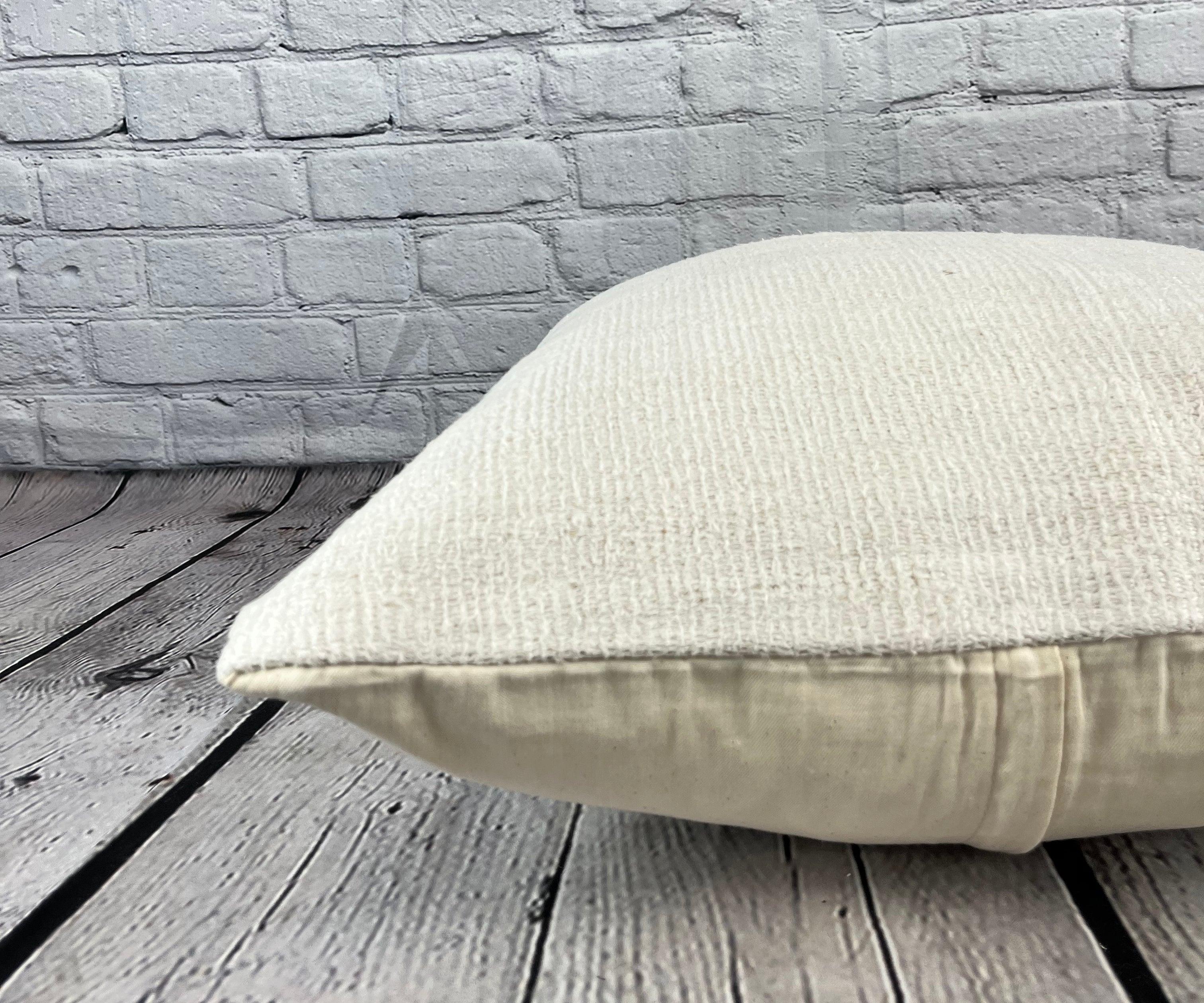 20 x 20 Hemp Türkisches Kissen, natürliches grauweißes Kissen-Kissenbezug #6603 mit Kissen-Saum im Zustand „Neu“ im Angebot in Houston, TX