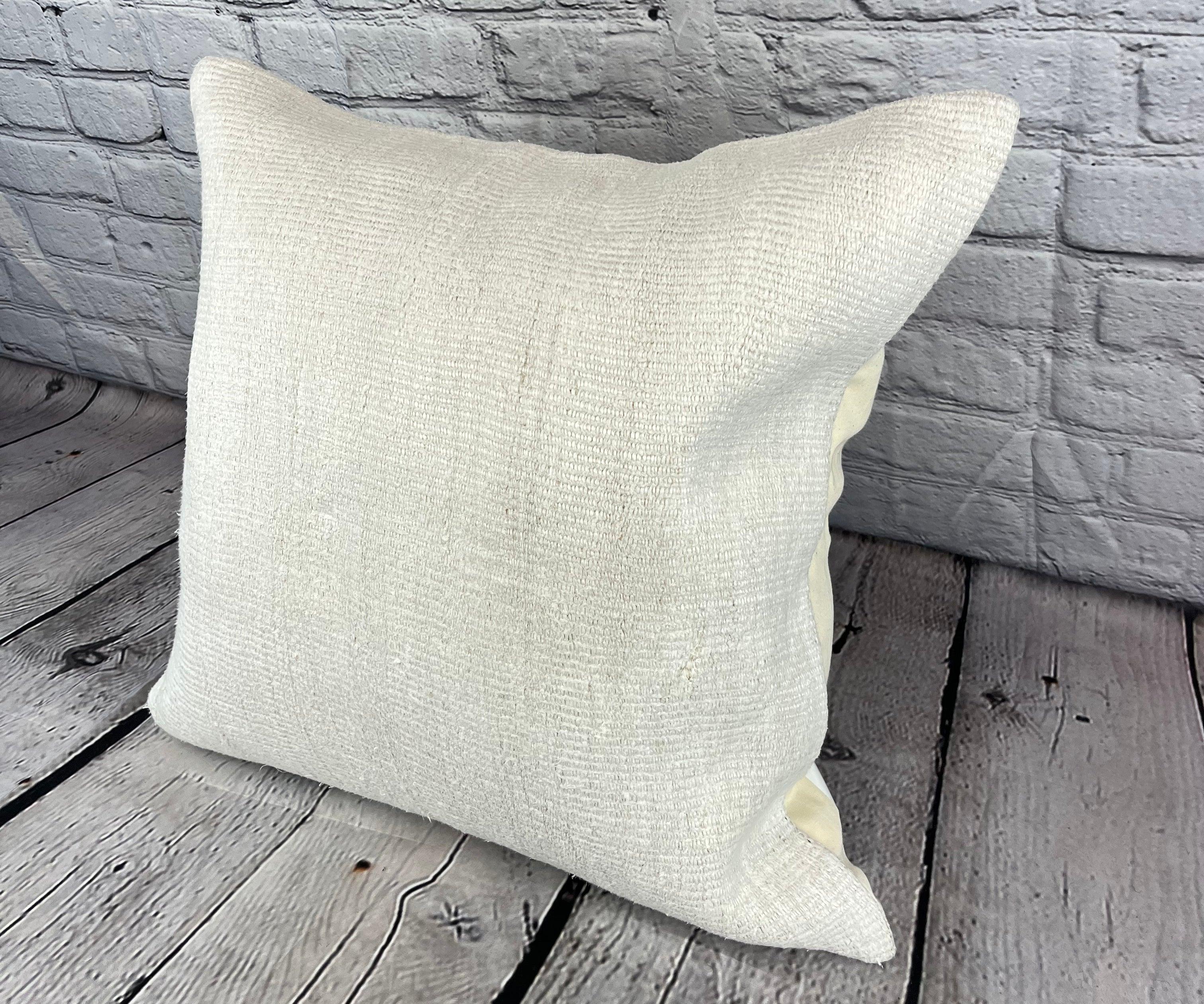 20 x 20 Hanf-Kissen Türkisches Kissen Natürliches Grau-Weißes Kissen Kissenbezug #6604 Werten Sie Ihr Zuhause mit unserem Hanf-Kissen Türkisches Kissen auf. Dieser exquisite, sorgfältig handgewebte Kissenbezug verleiht jedem Raum einen Hauch von