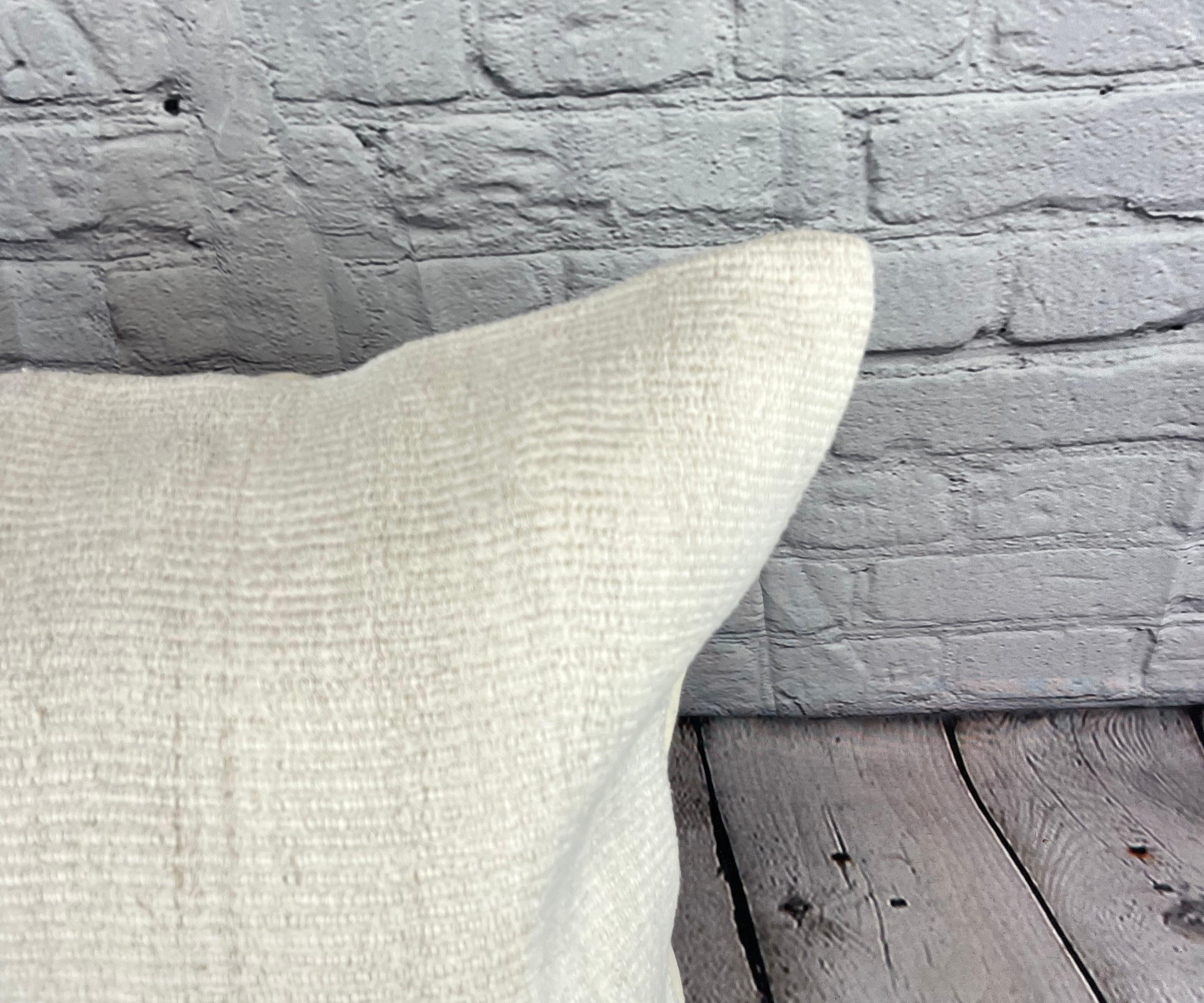 20 x 20 Hemp Türkisches Kissen, natürliches grauweißes Kissen, Kissenbezug #6604 (Handgeknüpft) im Angebot