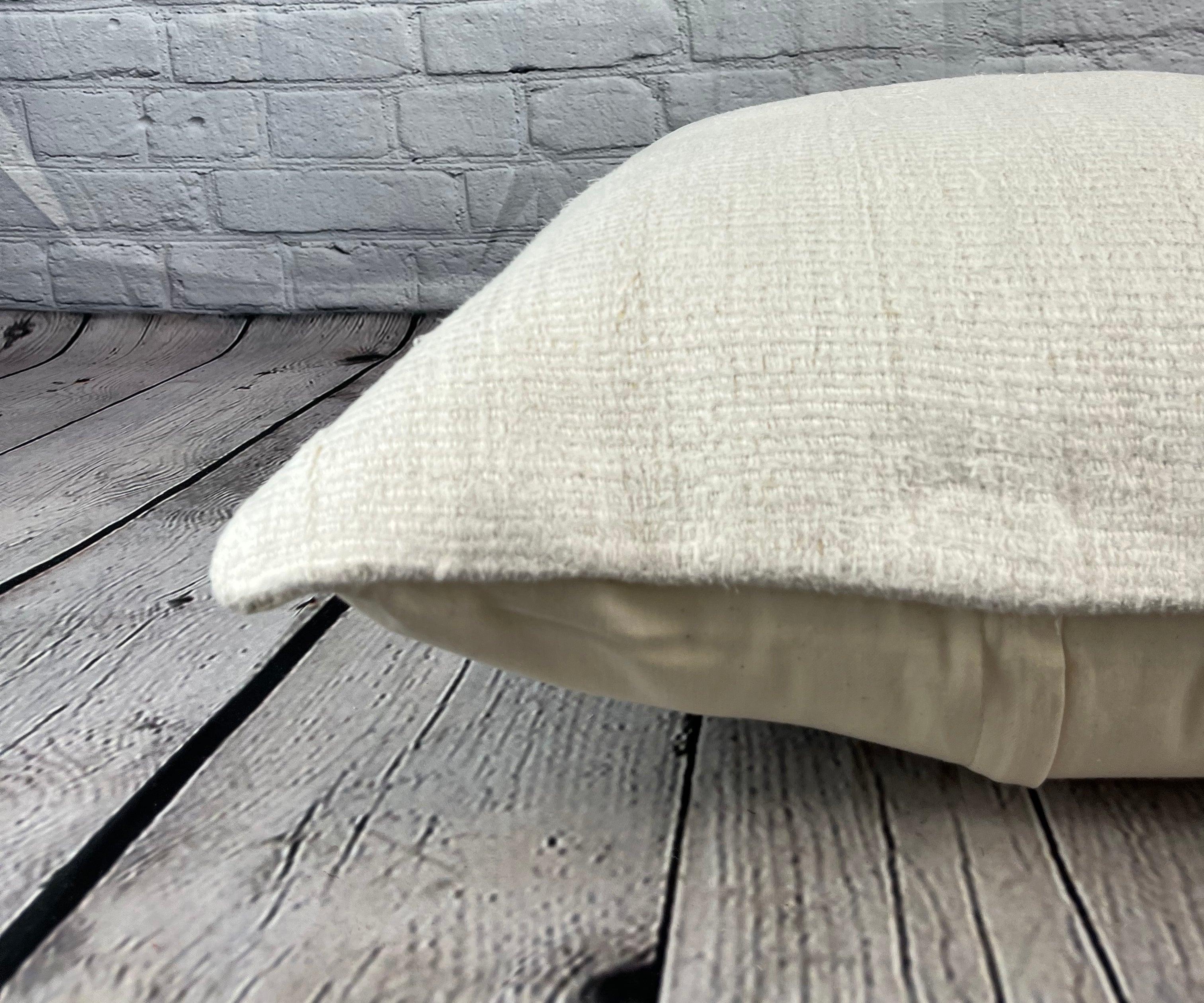 20 x 20 Hemp Türkisches Kissen, natürliches grauweißes Kissen, Kissenbezug #6604 im Zustand „Neu“ im Angebot in Houston, TX
