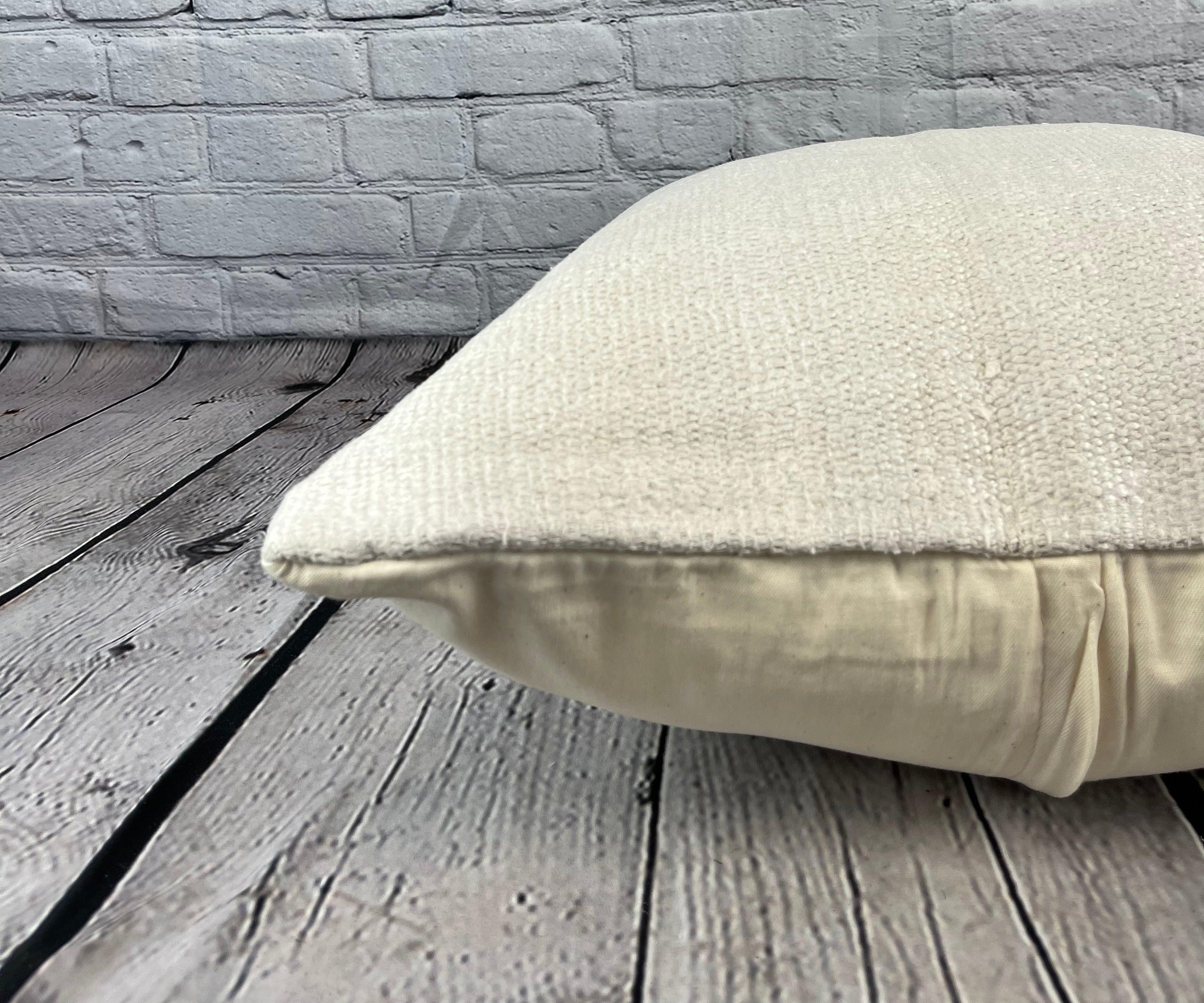 Noué à la main Coussin de coussin turc à ourlet 20 x 20, blanc naturel grisâtre, couvercle de coussin n°6606 en vente