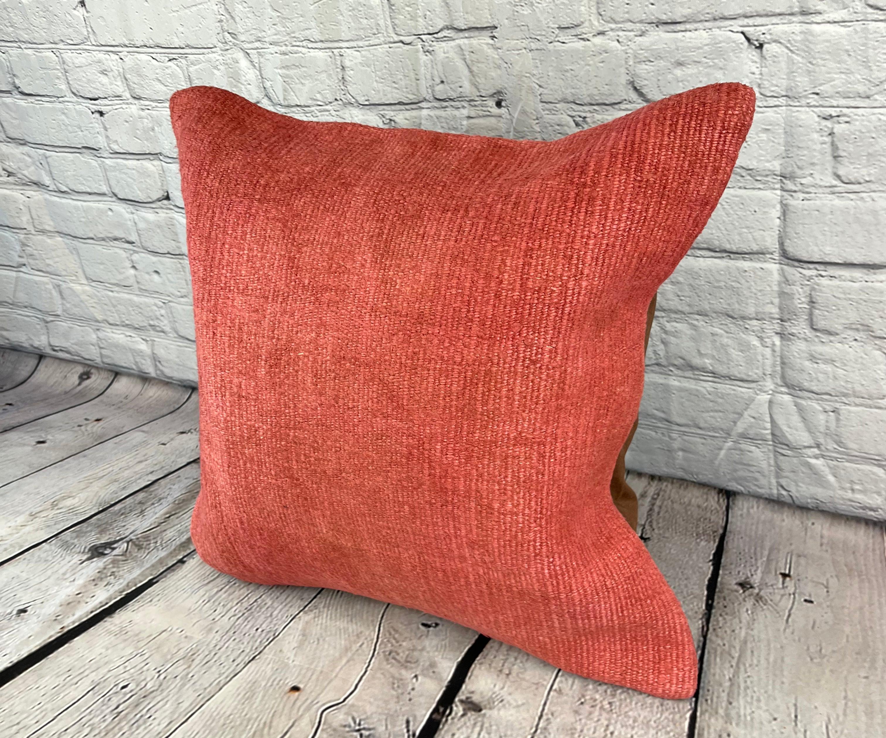 20 x 20 Hanf Kissen Türkisches Kissen Natural Pinkish Red Pillow Kissenbezug #6468 Erhöhen Sie Ihr Heimdekor mit unserem Hanf Kissen Türkisches Kissen. Dieser exquisite, sorgfältig handgewebte Kissenbezug verleiht jedem Raum einen Hauch von Eleganz
