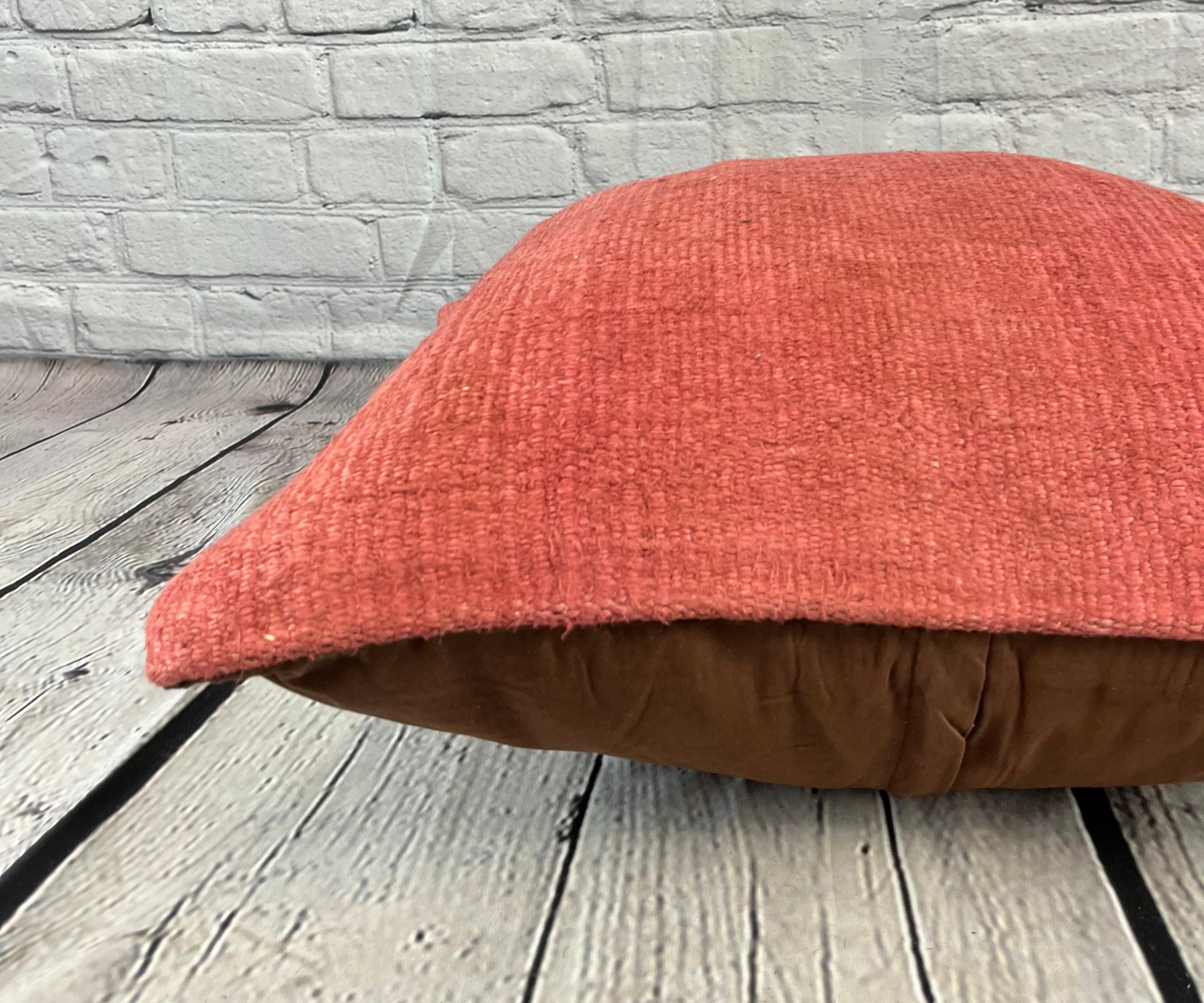 20 x 20 Hemp Türkisches Kissen, natürliches rosa-rotes Kissen, Kissen-Kissenbezug #6468 im Zustand „Neu“ im Angebot in Houston, TX