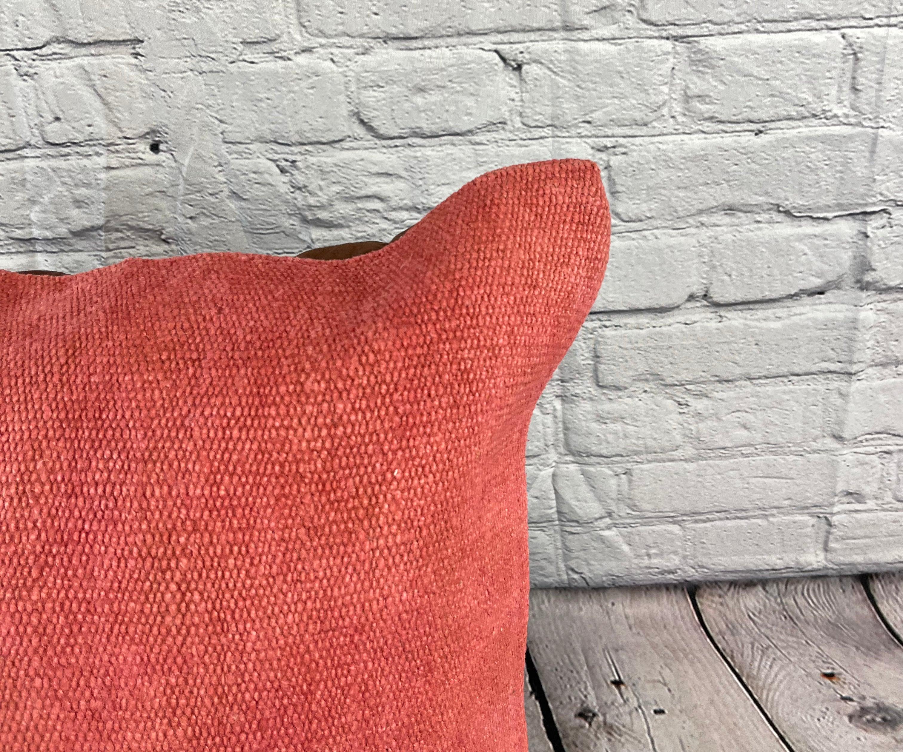 20 x 20 Hemp Türkisches Kissen, natürliches rosa-rotes Kissen, Kissen-Kissenbezug #6473 (Handgeknüpft) im Angebot