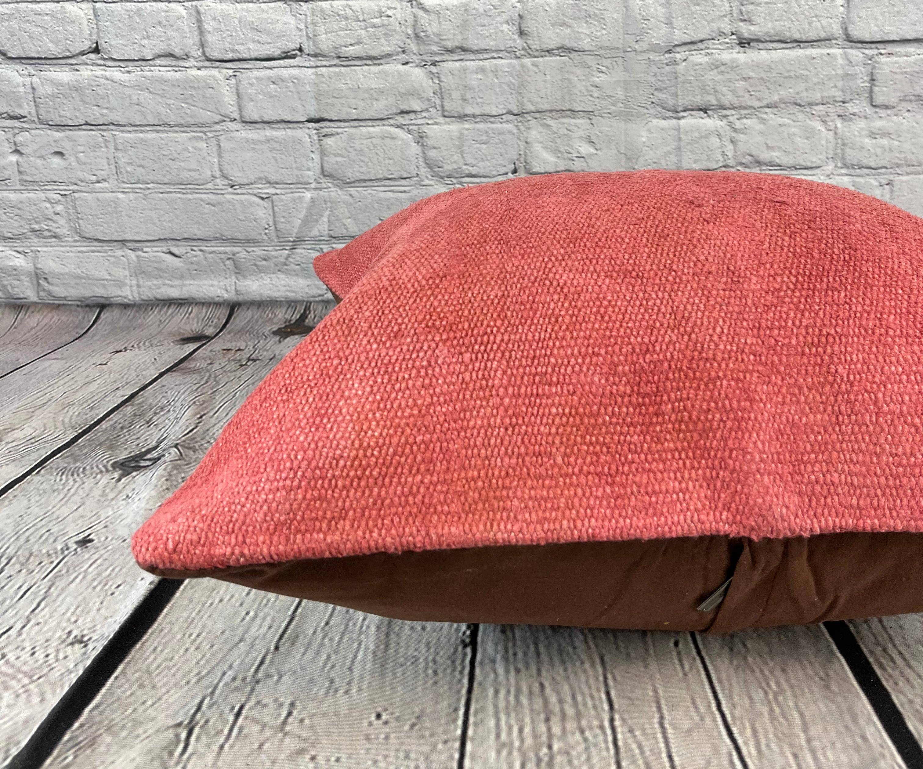 20 x 20 Hemp Türkisches Kissen, natürliches rosa-rotes Kissen, Kissen-Kissenbezug #6475 im Zustand „Neu“ im Angebot in Houston, TX