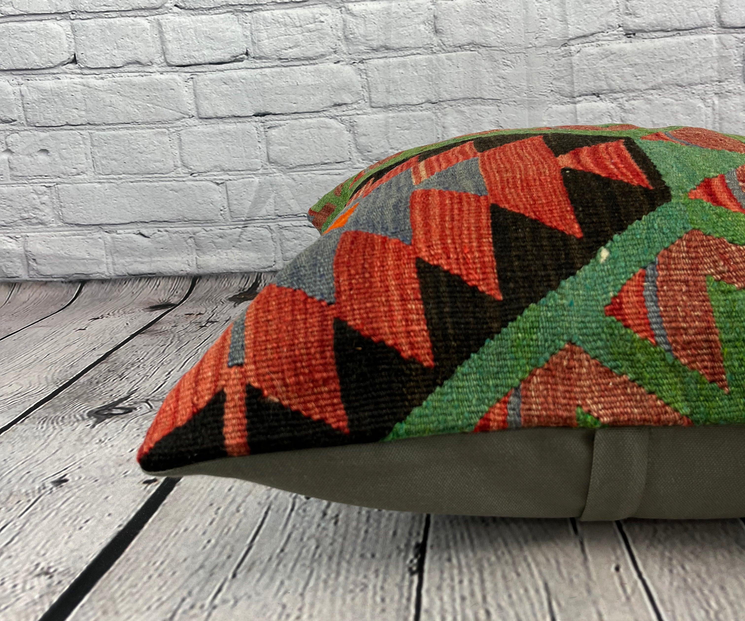 20 x 20 Kilim Pillow Turkish Cushion Natural Culture Pillow Cushion Cover #6758 In New Condition For Sale In Houston, TX