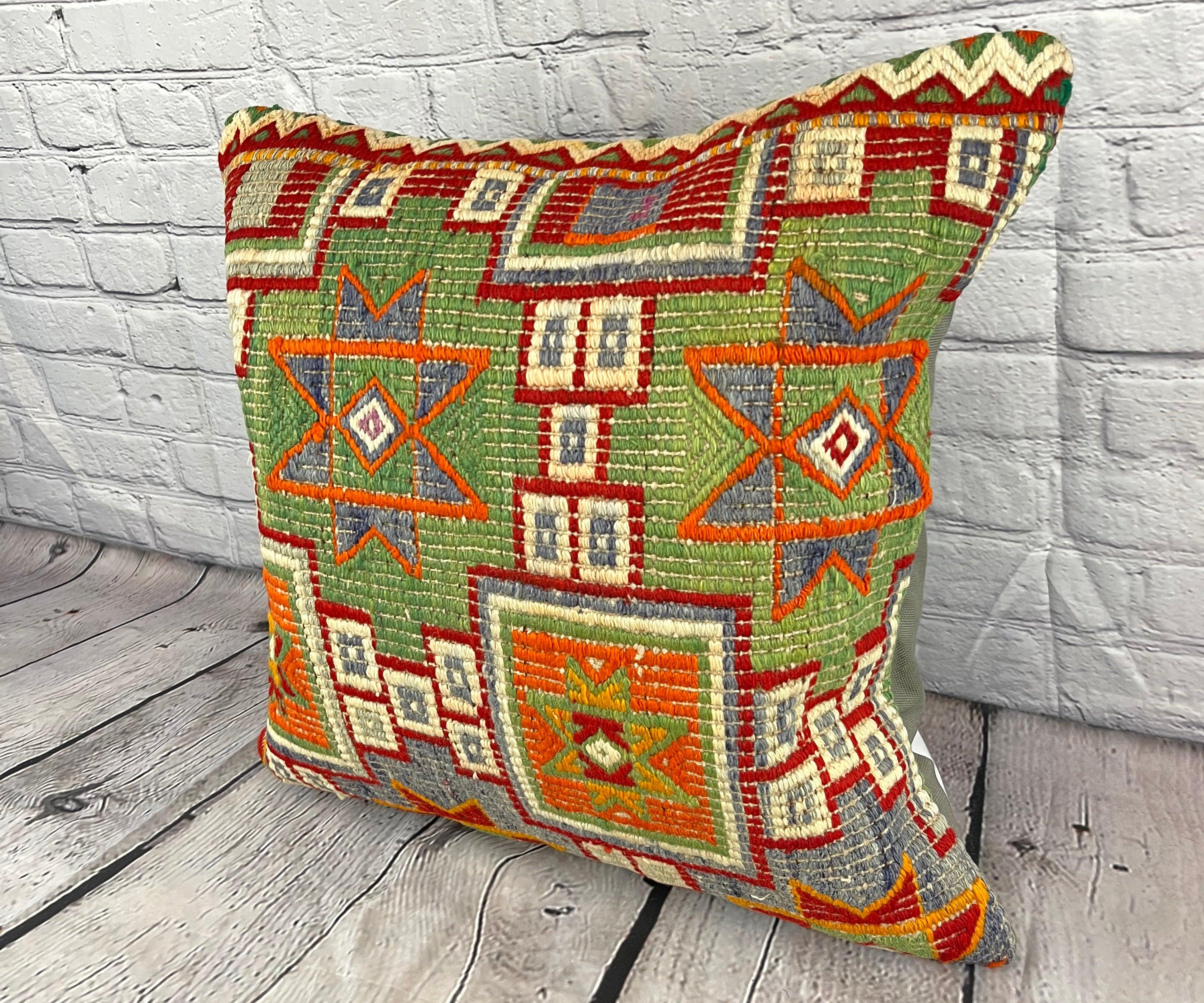 20 x 20 Kilim Pillow Turkish Cushion Natural Green Pillow Cushion Cover #6768 Verbessern Sie Ihr Zuhause mit unserem Kilim Pillow Turkish Kilim Cushion. Dieser exquisite, sorgfältig handgewebte Kissenbezug bringt einen Hauch von Eleganz und