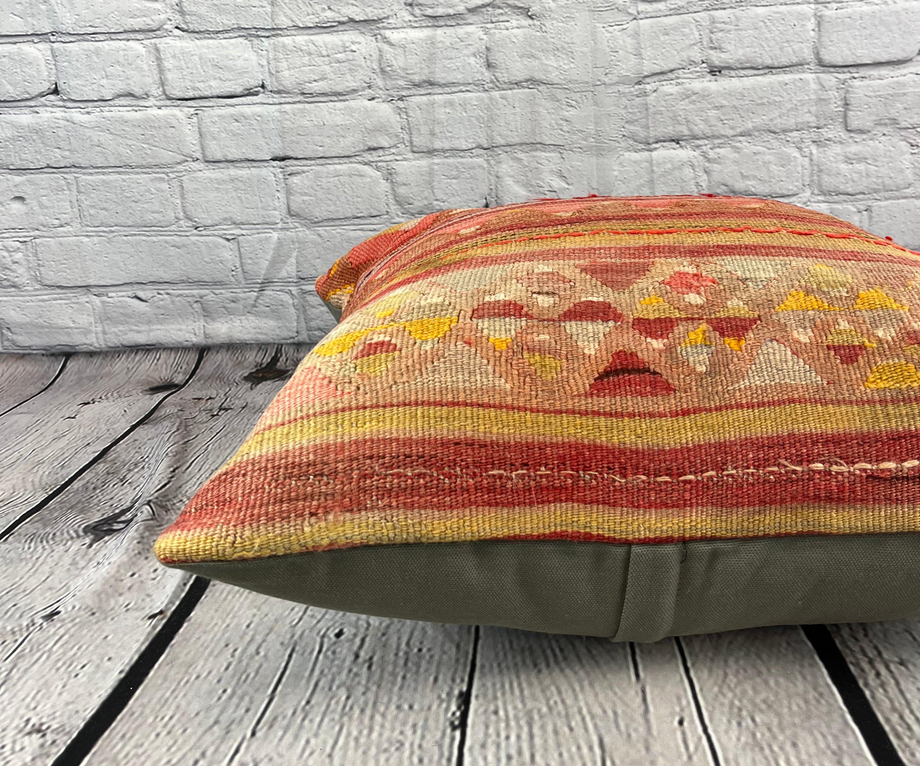 Noué à la main Coussin d'oreiller Kilim turc coussin vert naturel 20 x 20 #6814 en vente