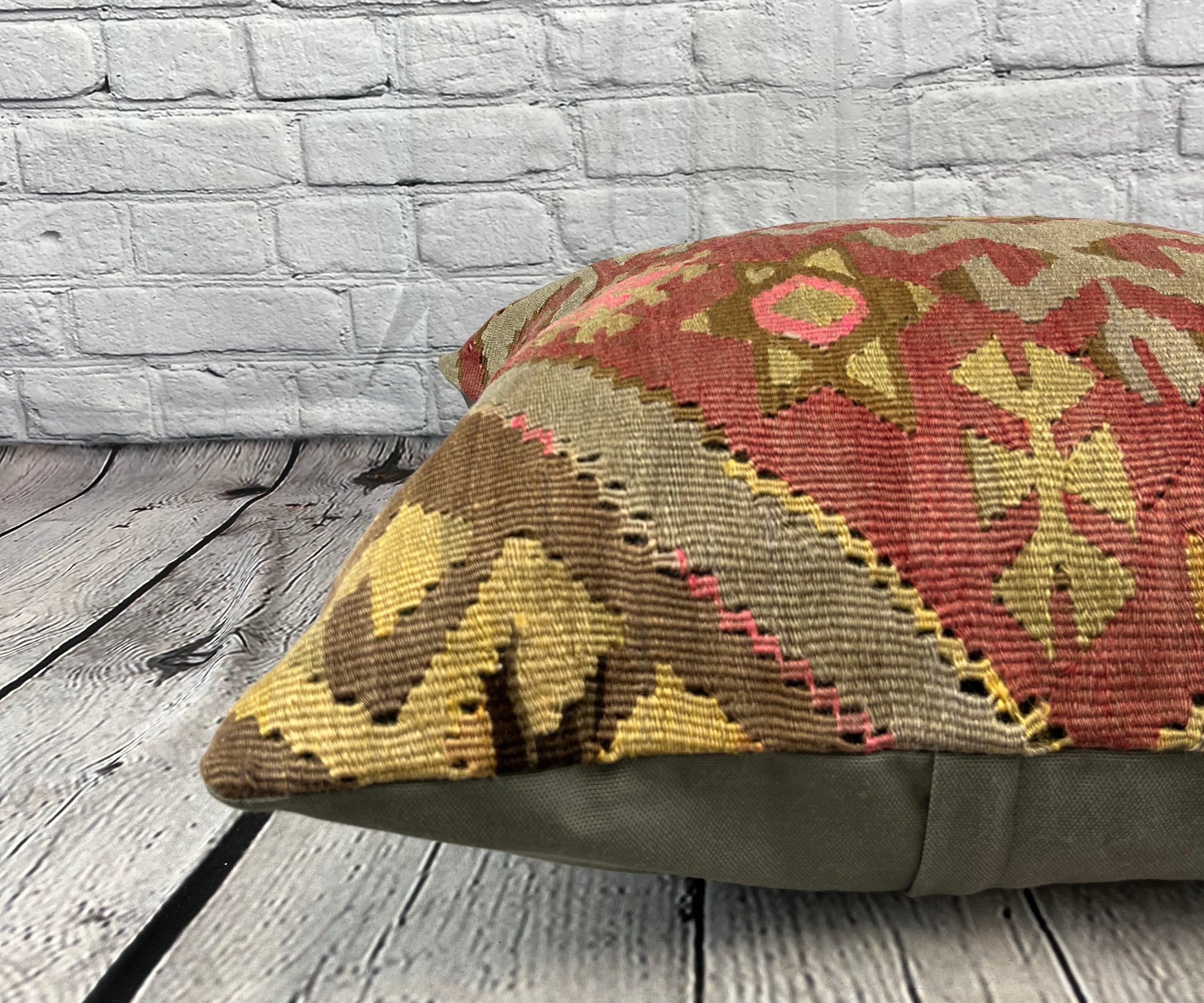20 x 20 Kilim Pillow Turkish Cushion Natural Green Pillow Cushion Cover #6816 In New Condition In Houston, TX