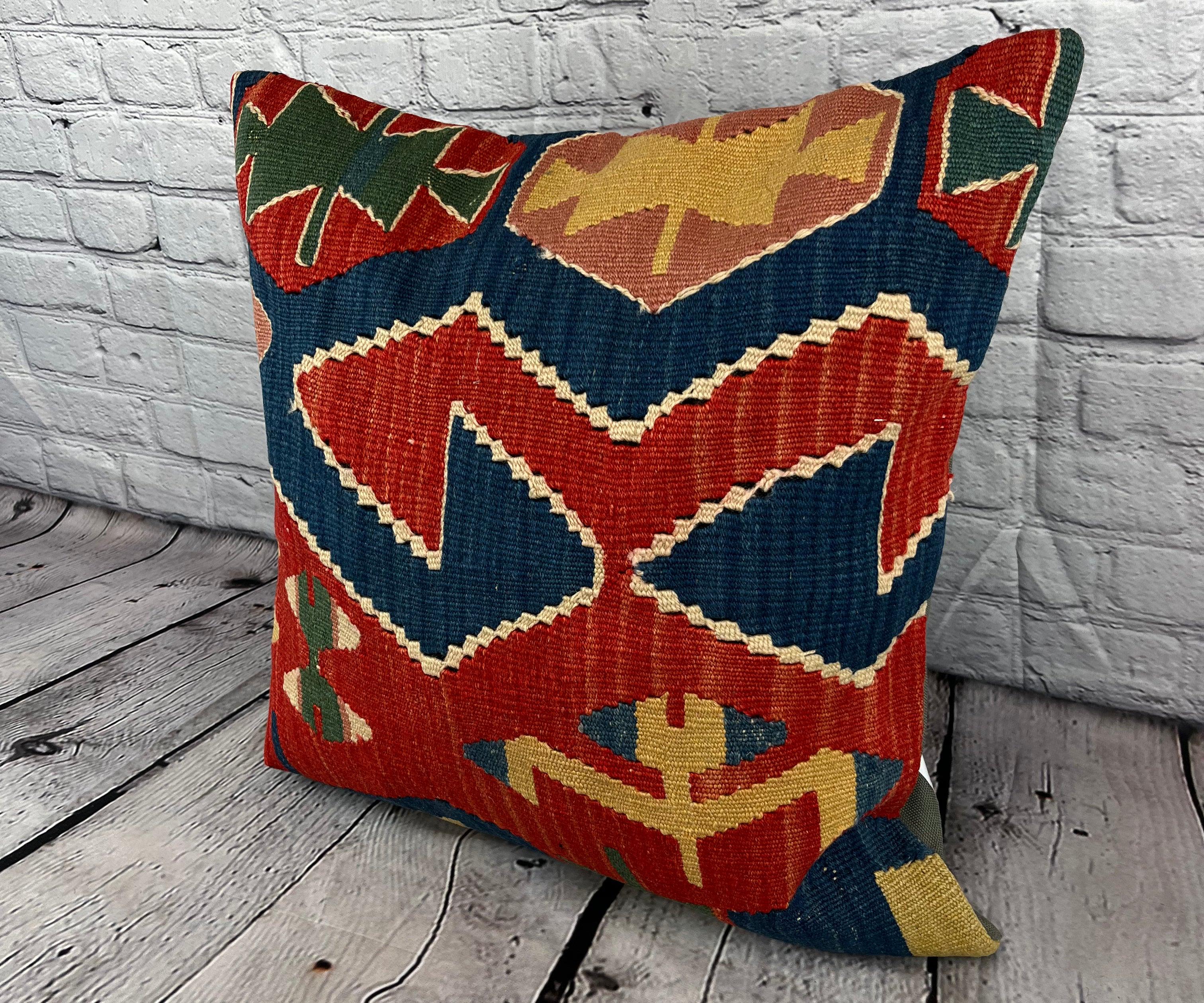 20 x 20 Kilim Pillow Turkish Cushion Natural Red Pillow Cushion Cover #6187 Enhance your home decor with our Kilim Pillow Turkish Kilim Cushion. This exquisite pillow cover, meticulously handwoven, brings a touch of elegance and cultural heritage to