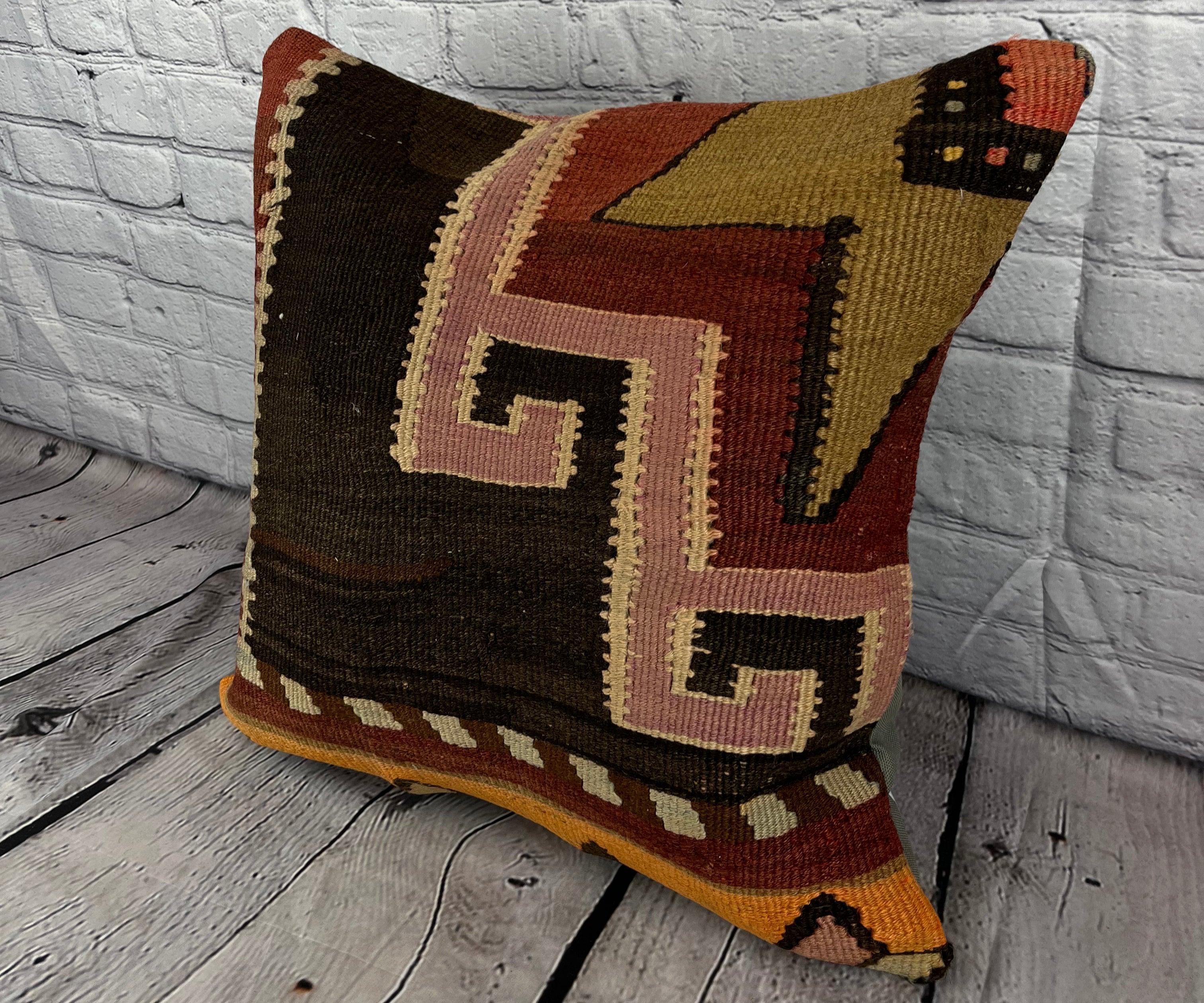 20 x 20 Kilim Pillow Turkish Cushion Natural Tribal Pillow Cushion Cover #6762 Verbessern Sie Ihr Zuhause mit unserem Kilim Pillow Turkish Kilim Cushion. Dieser exquisite, sorgfältig handgewebte Kissenbezug bringt einen Hauch von Eleganz und