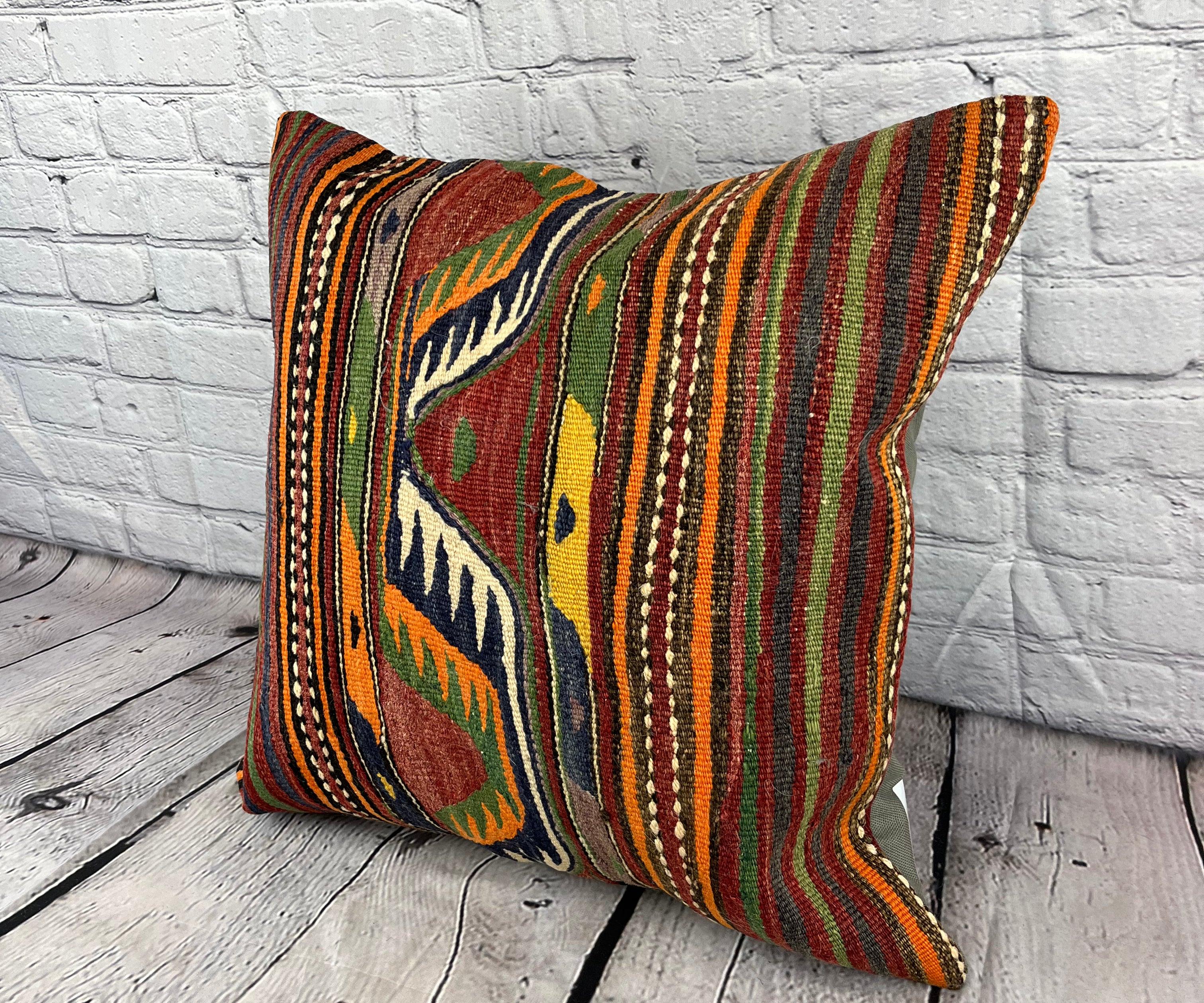 20 x 20 Kilim Kissen Türkisches Kissen Natürliches Grünes Rotes Kissen Kissenbezug #6826 Verbessern Sie Ihr Zuhause mit unserem Kilim Kissen Türkisches Kilim Kissen. Dieser exquisite, sorgfältig handgewebte Kissenbezug bringt einen Hauch von Eleganz