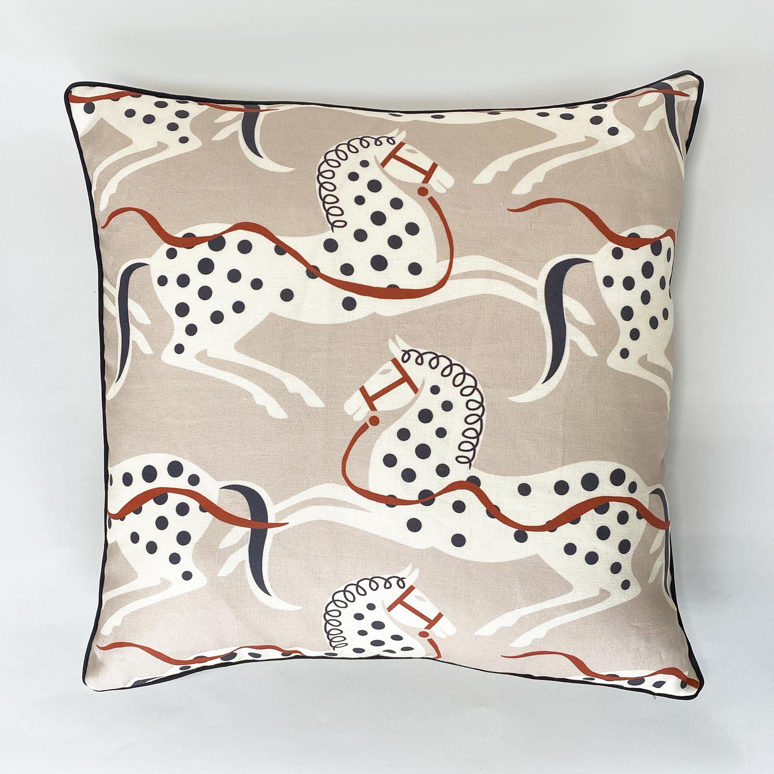20 x 20 Linen Appalossa Printed Throw Pillow with Pattern by Tommi Parzinger For Sale 3