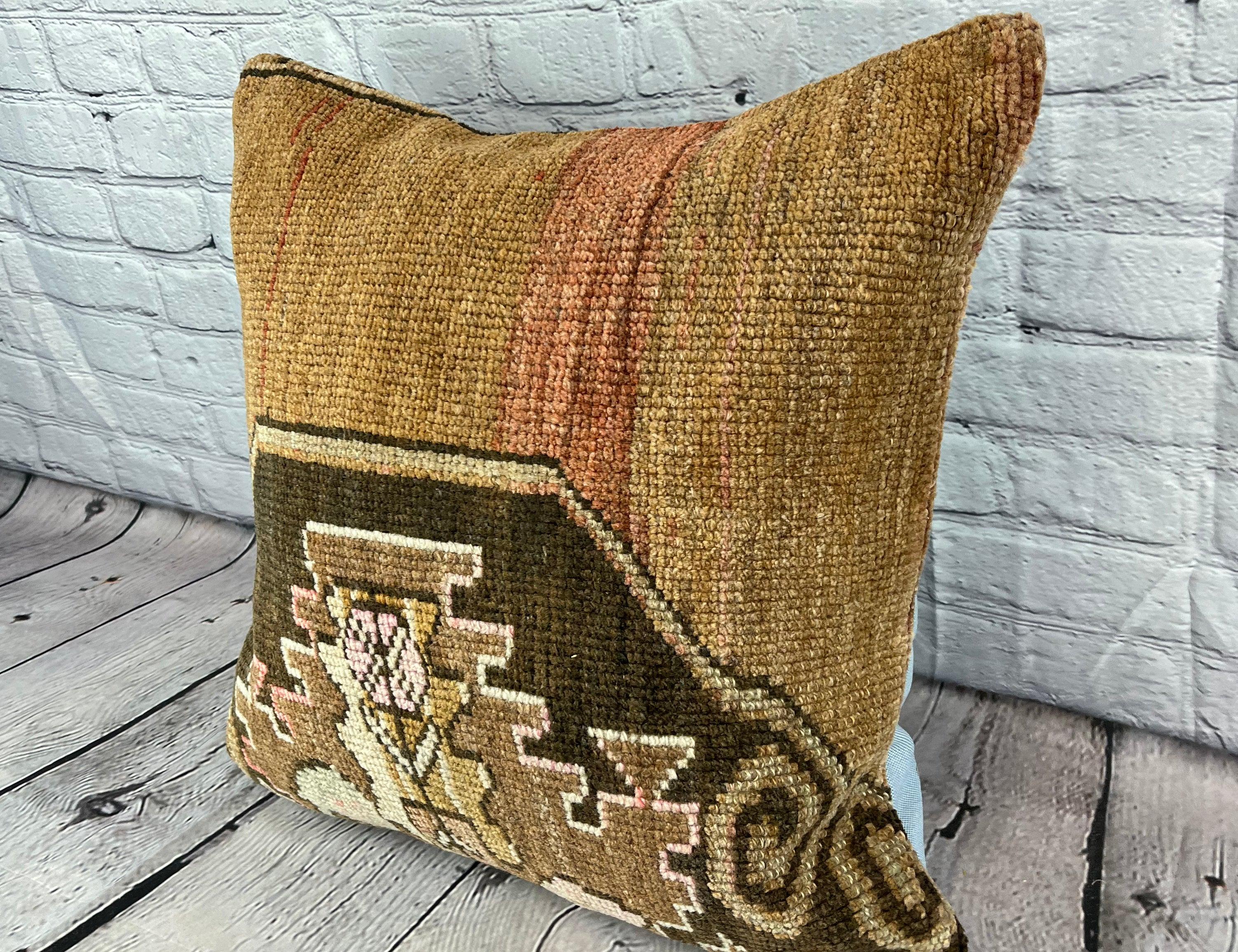 20 x 20 Rug Pillow Horizon Zenith Turkish Pillow Cushion Cover #7402 Enhance your home decor with our Rug Pillow Turkish Rug Cushion. This exquisite pillow cover, meticulously handwoven, brings a touch of elegance and cultural heritage to any space.