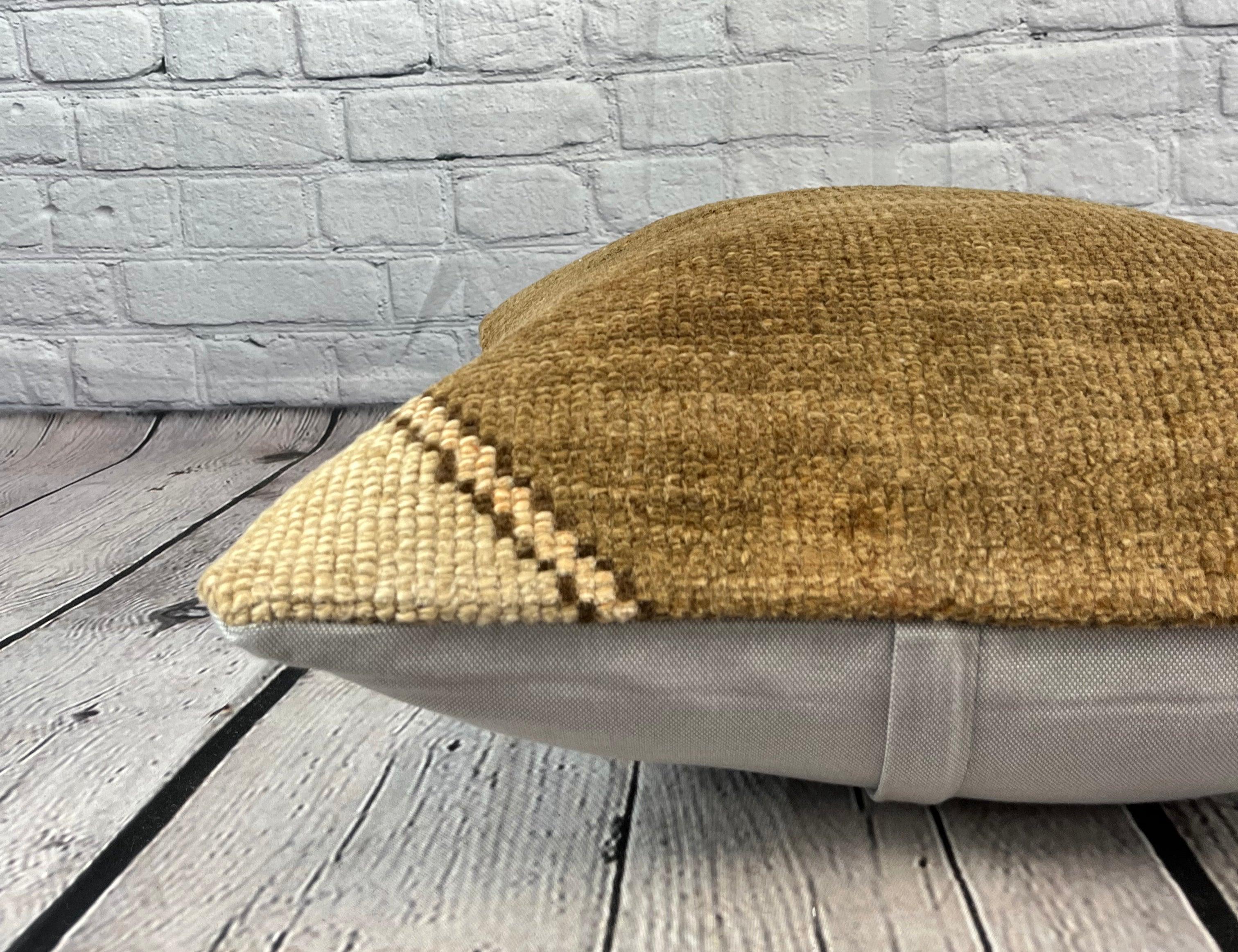 Noué à la main Coussin d'oreiller turc Mystical Meadow 20 x 20 #6711 en vente