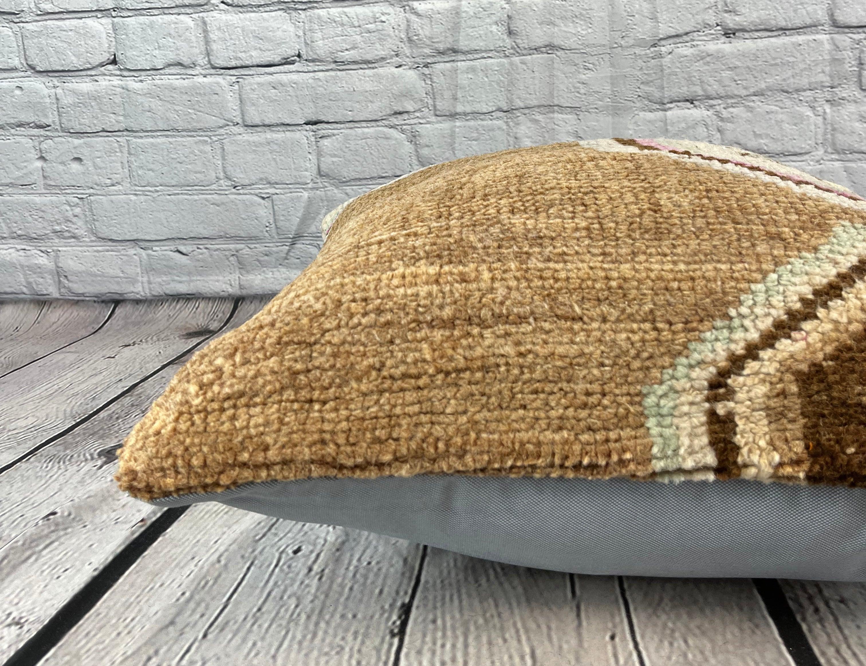 20 x 20 Rug Pillow Ottoman Serenade Turkish Pillow Cushion Cover #7354 In New Condition For Sale In Houston, TX