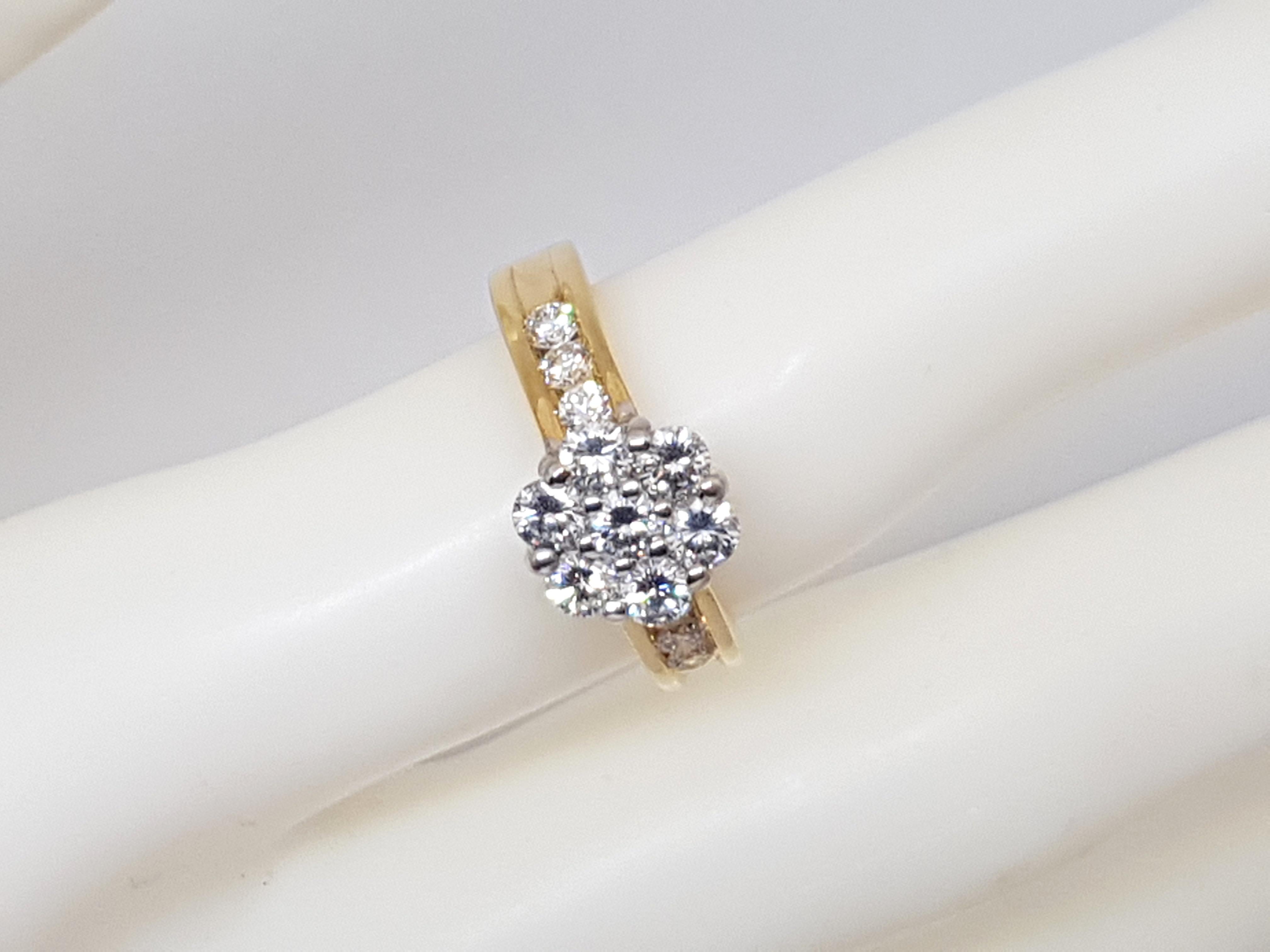 2.00 Carat 18 Karat Yellow White Gold Diamond Cluster Ring For Sale 4