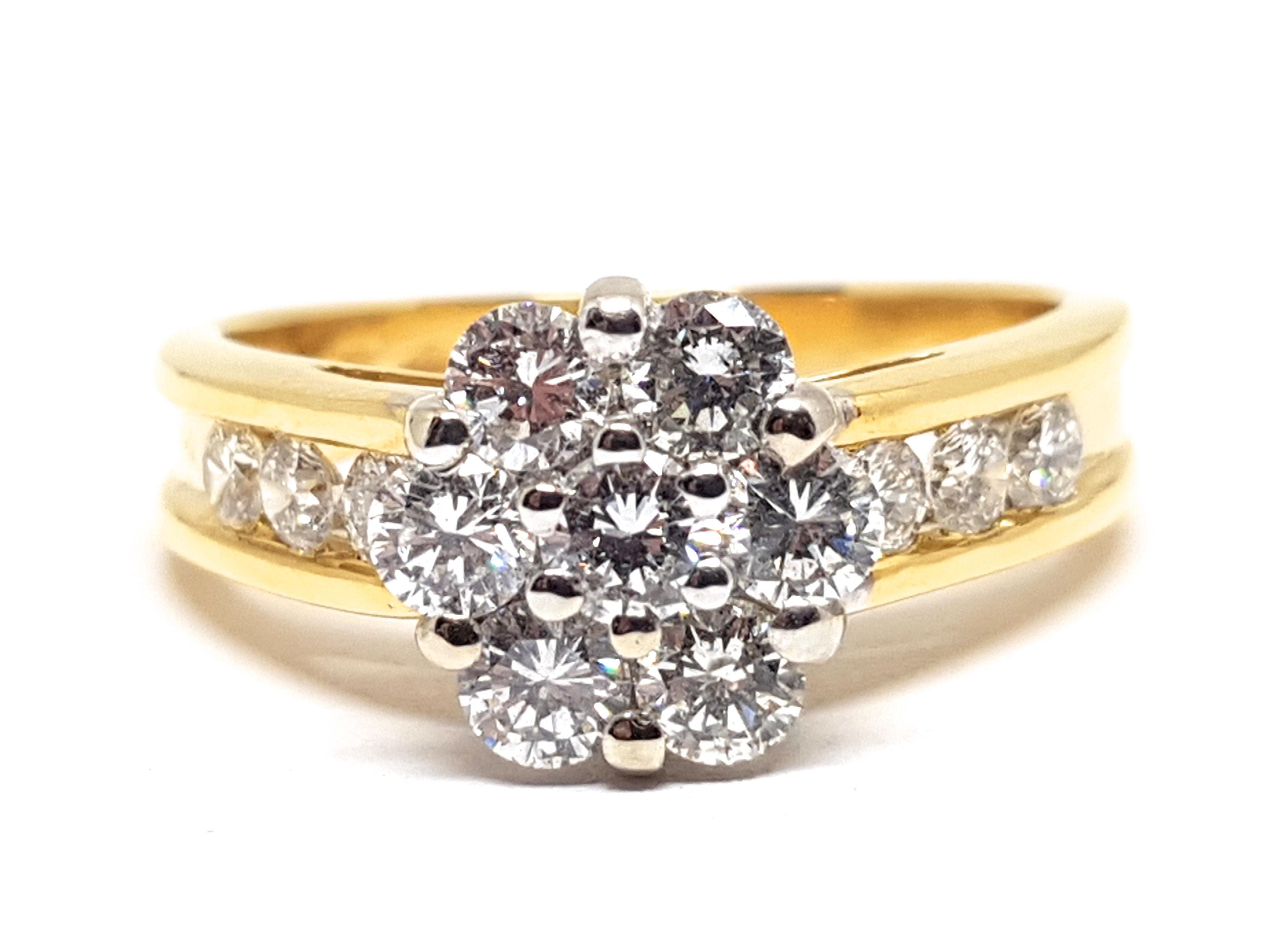 Round Cut 2.00 Carat 18 Karat Yellow White Gold Diamond Cluster Ring For Sale