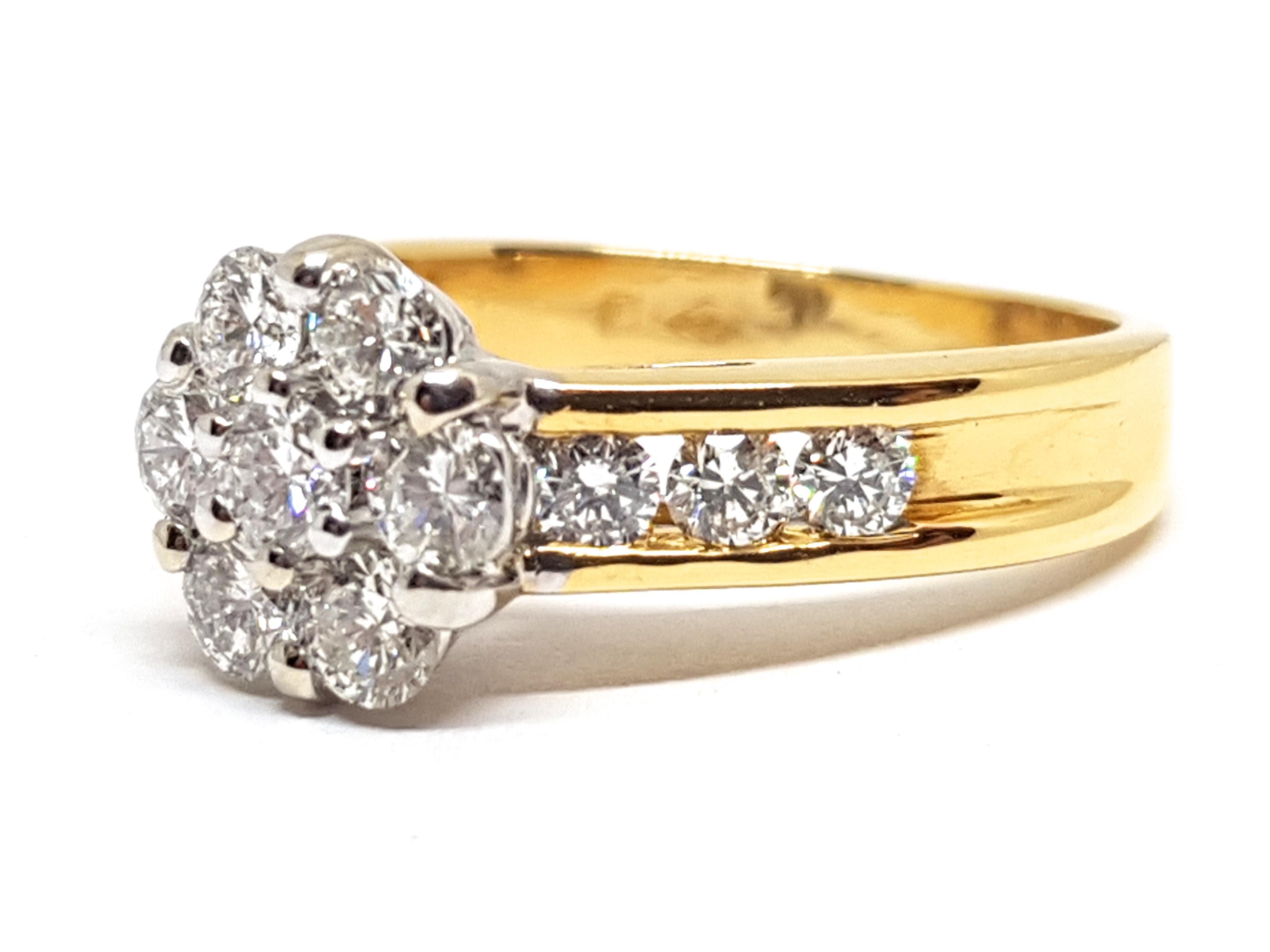 Women's 2.00 Carat 18 Karat Yellow White Gold Diamond Cluster Ring For Sale