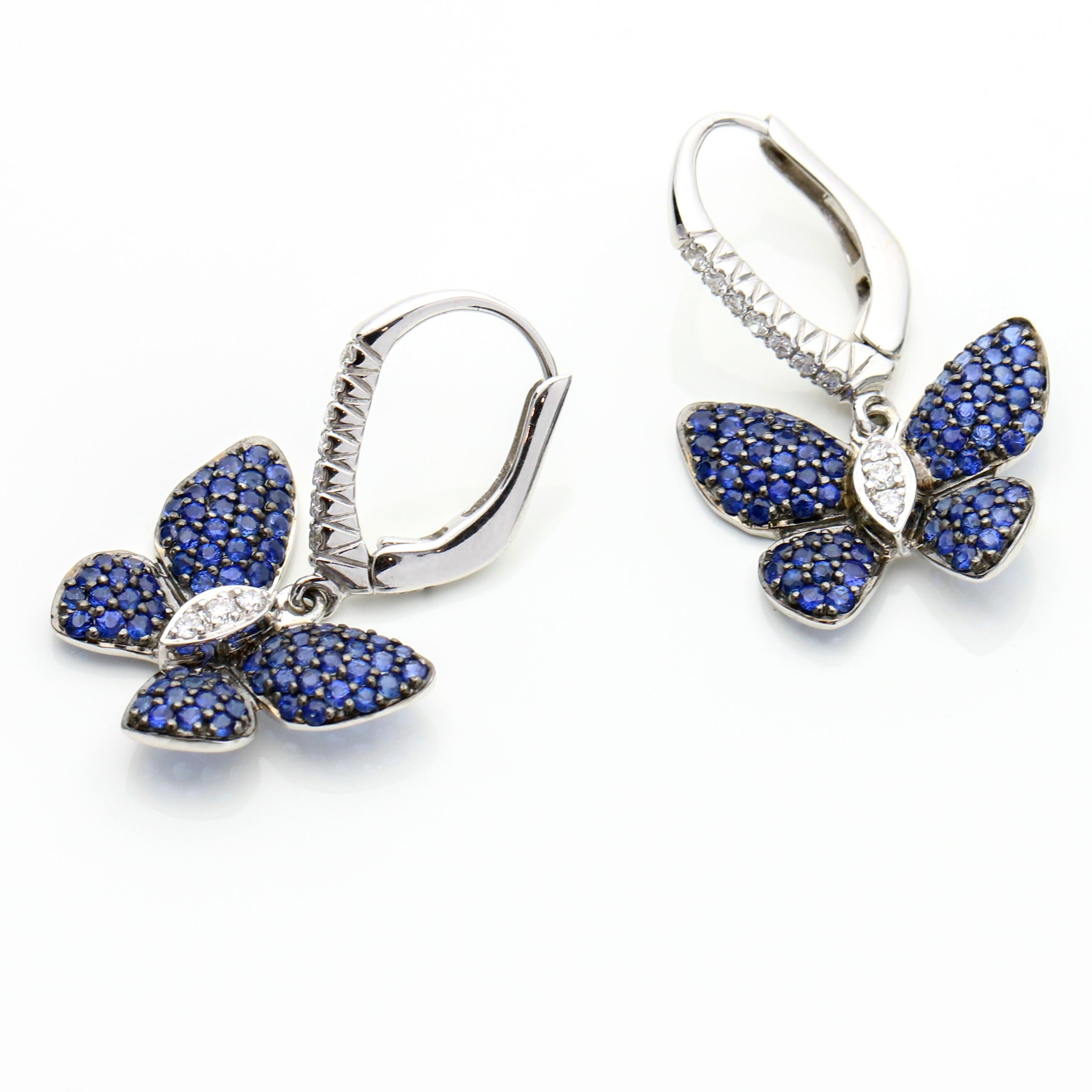 2.00 Carat 18 Karat White Gold Sapphire Diamond Butterfly Lever-Back Earrings (Zeitgenössisch)