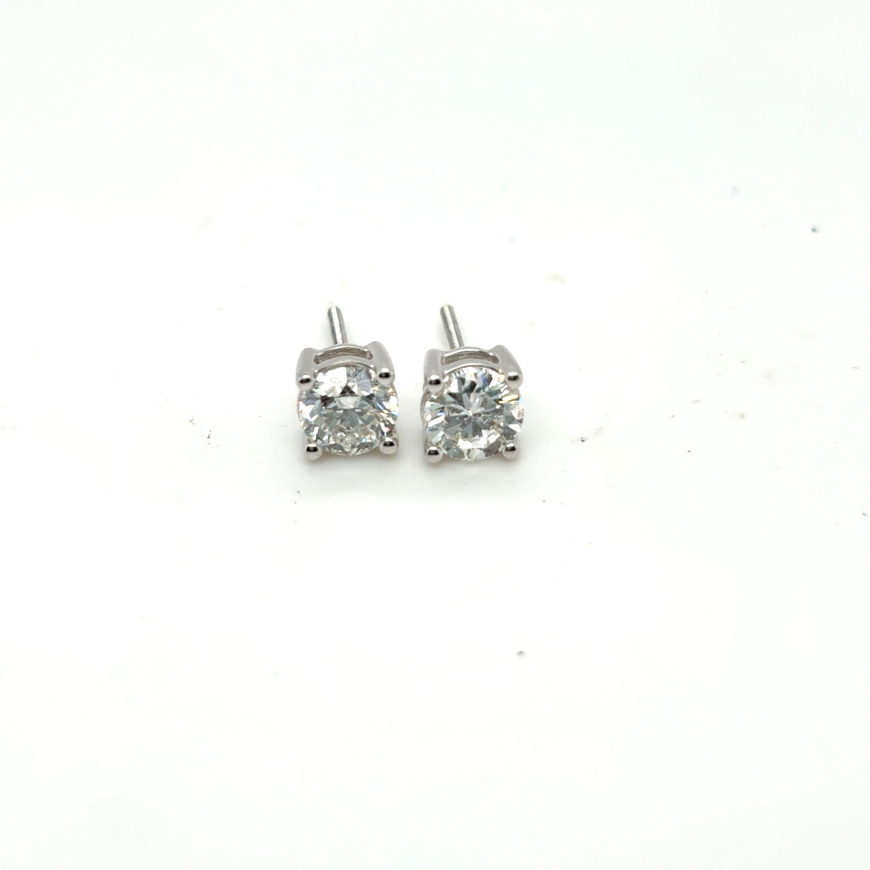 Taille brillant Boucles d'oreilles en diamant de 2,00 carats à taille brillante en vente