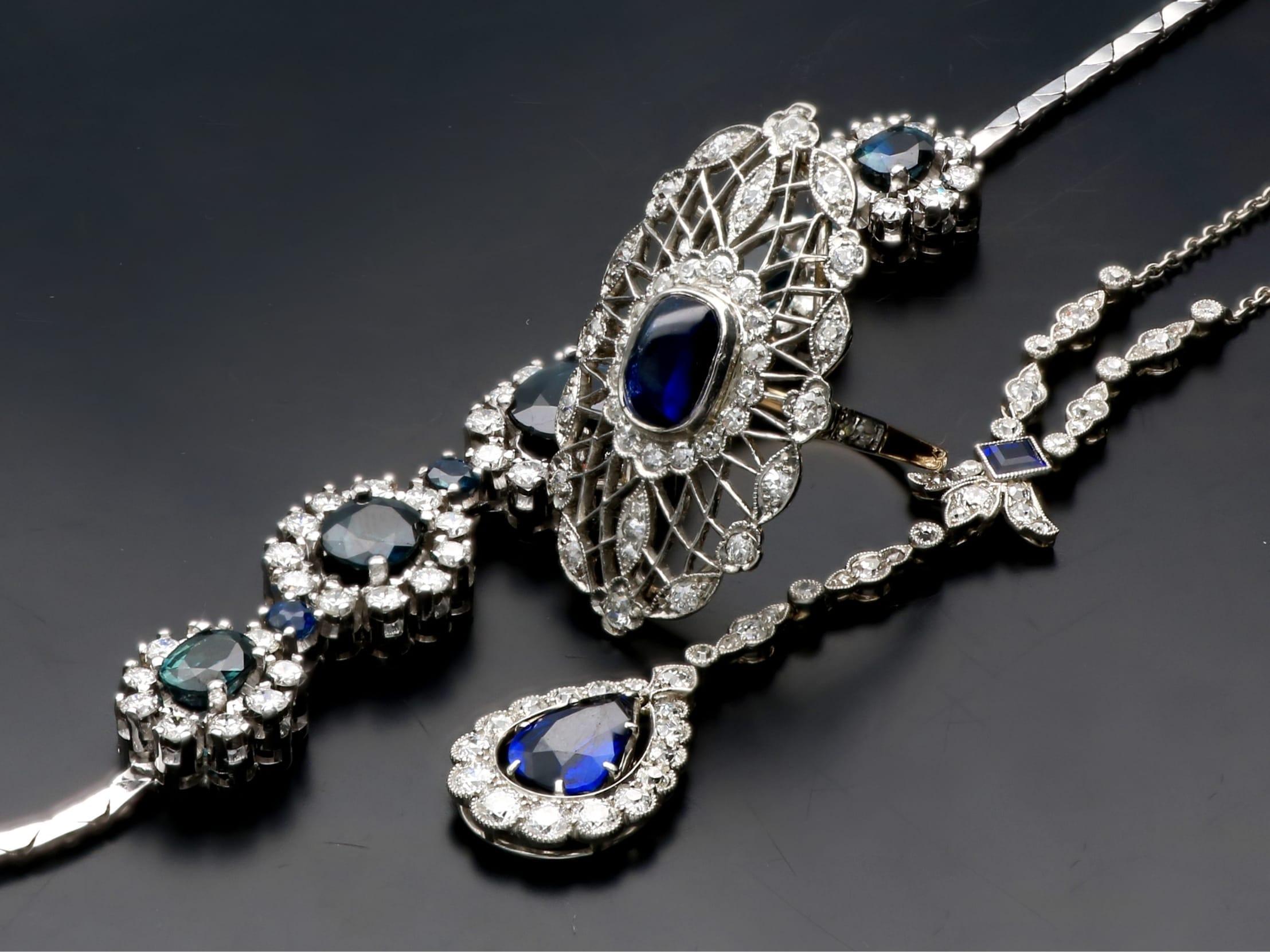 2,00 Karat Ceylon Saphir und 1,16 Karat Diamant 18k Gelbgold Cocktail Ring im Angebot 2