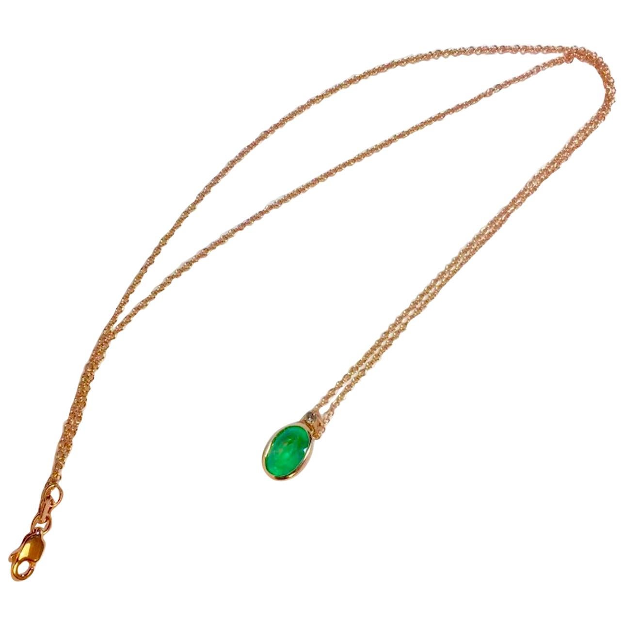 2.00 Carat Colombian Emerald Solitaire Pendant Necklace 18 Karat Rose Gold 4