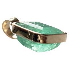 Collana con smeraldo colombiano solitario da 2,00 carati in oro 18k