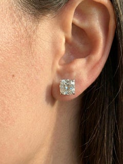 Pendientes de oro blanco de 18 quilates con diamantes talla cojín de 2,00 quilates