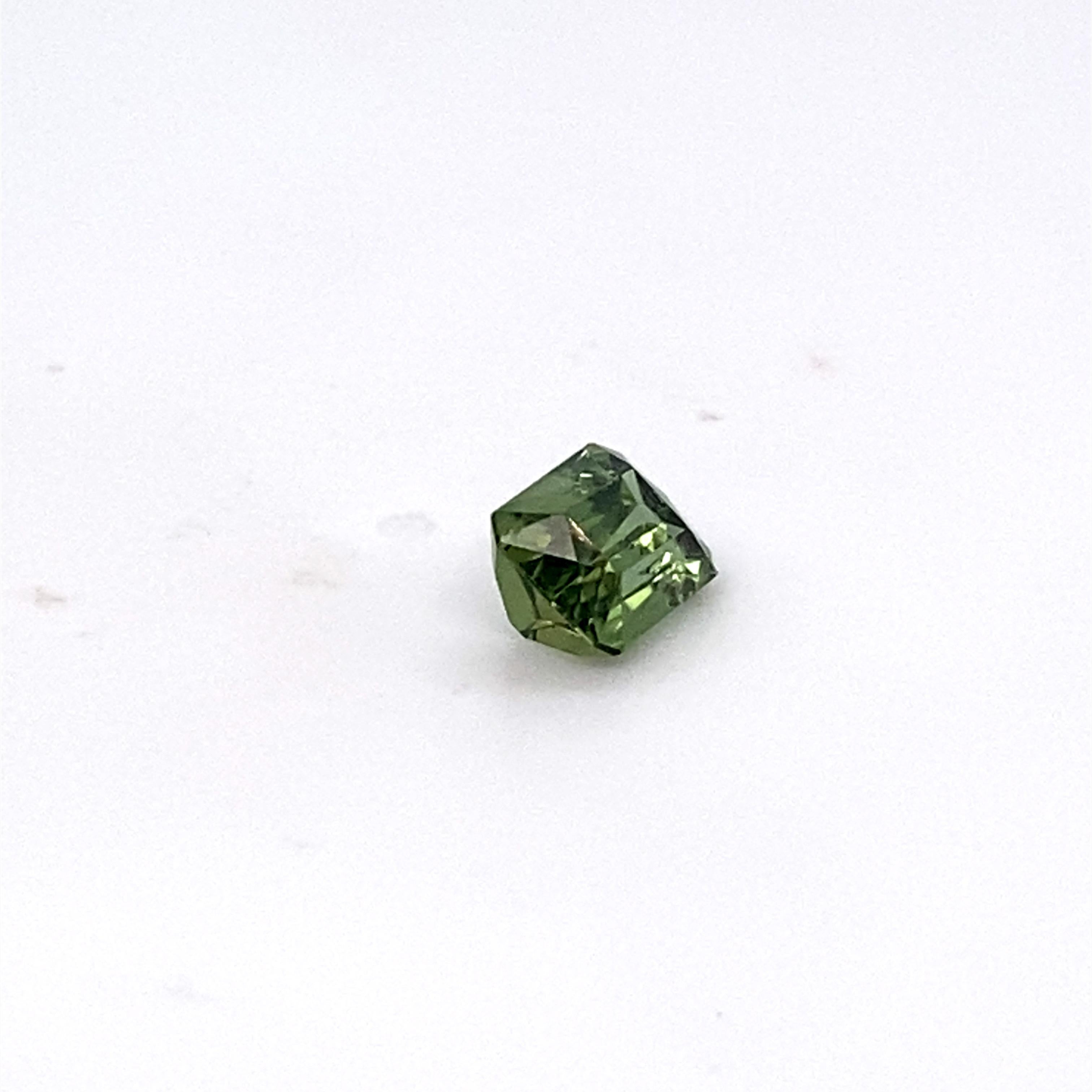 2,00 Carati Taglio Cuscino Tormalina Verde Gemma Sciolta in vendita 7