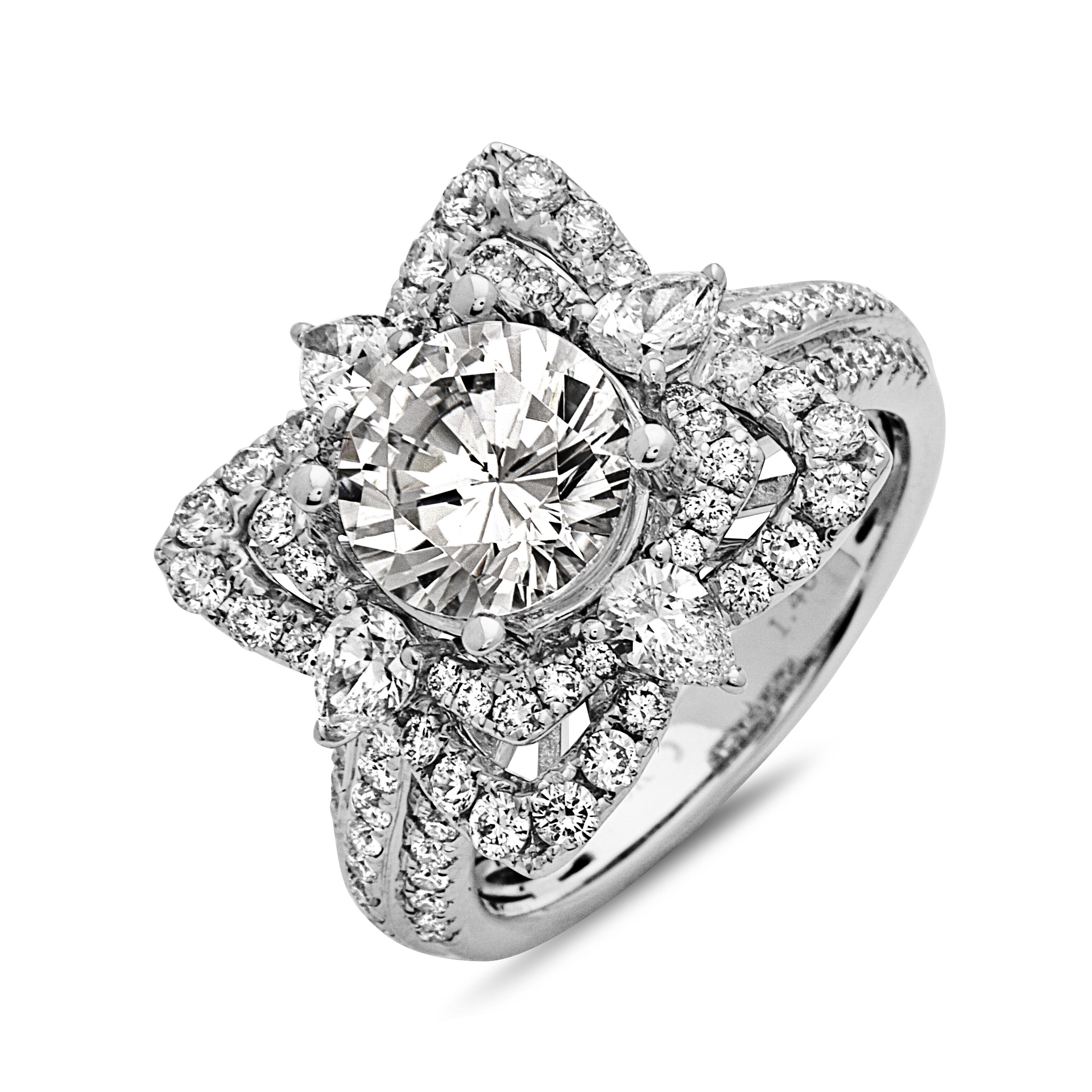 2.00 Carat CZ Round White Diamond Ring In New Condition For Sale In Great Neck, NY