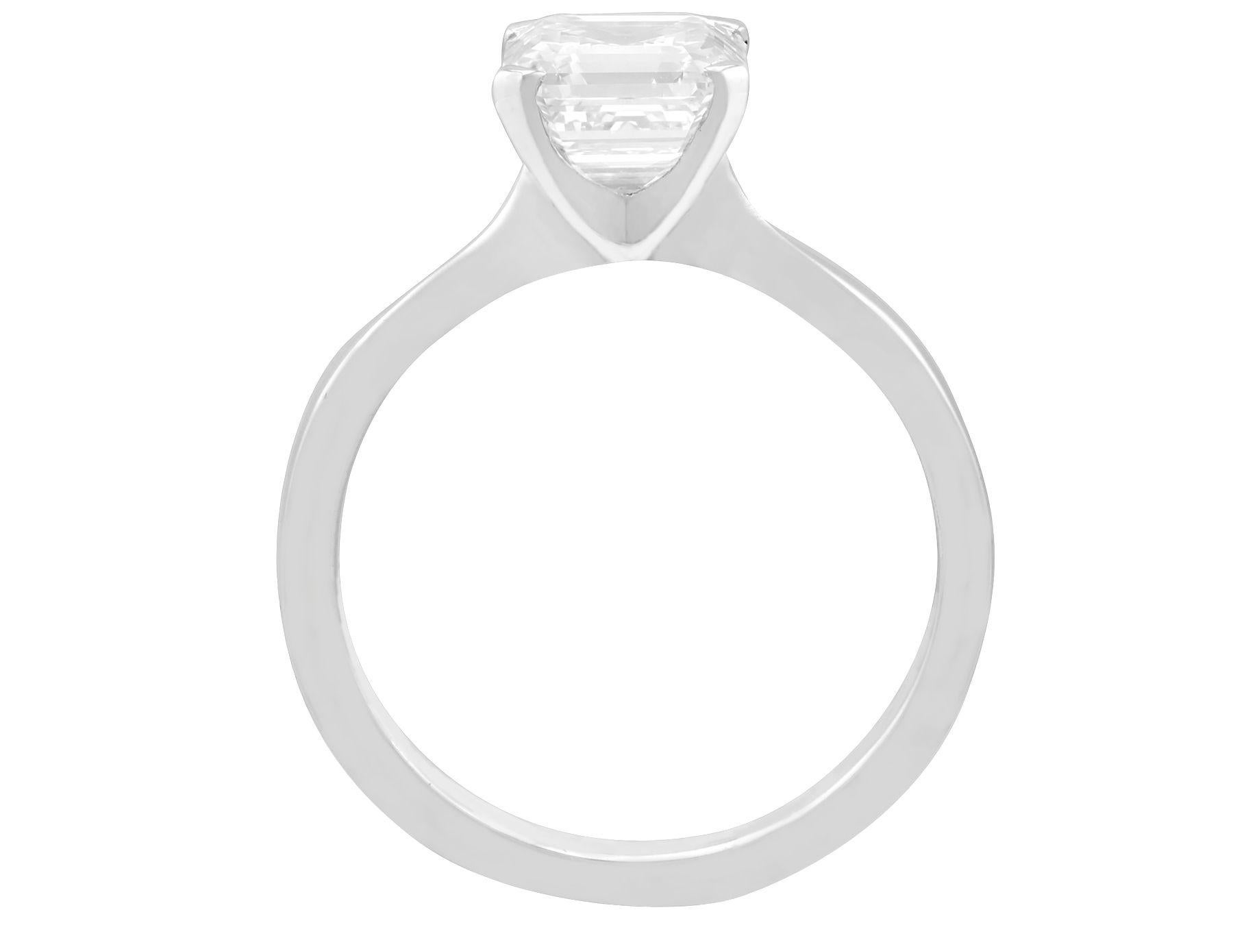 Women's 2.00 Carat Diamond and Platinum Solitaire Engagement Ring For Sale