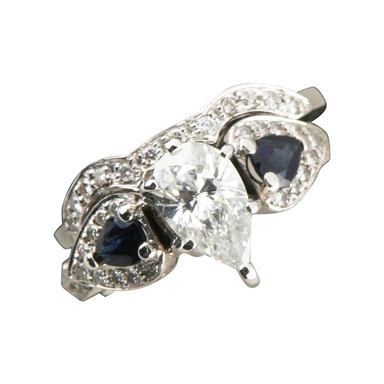 2.00 Carat Diamond and Sapphire 18 Karat White Gold Wedding Ring Set For Sale