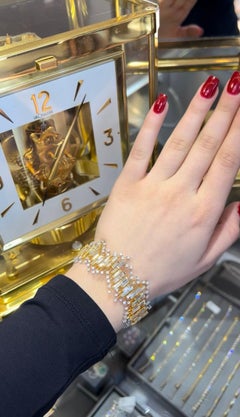 20.0 Carat Diamond Baguette and Round Diamond Yellow and White Gold Bracelet