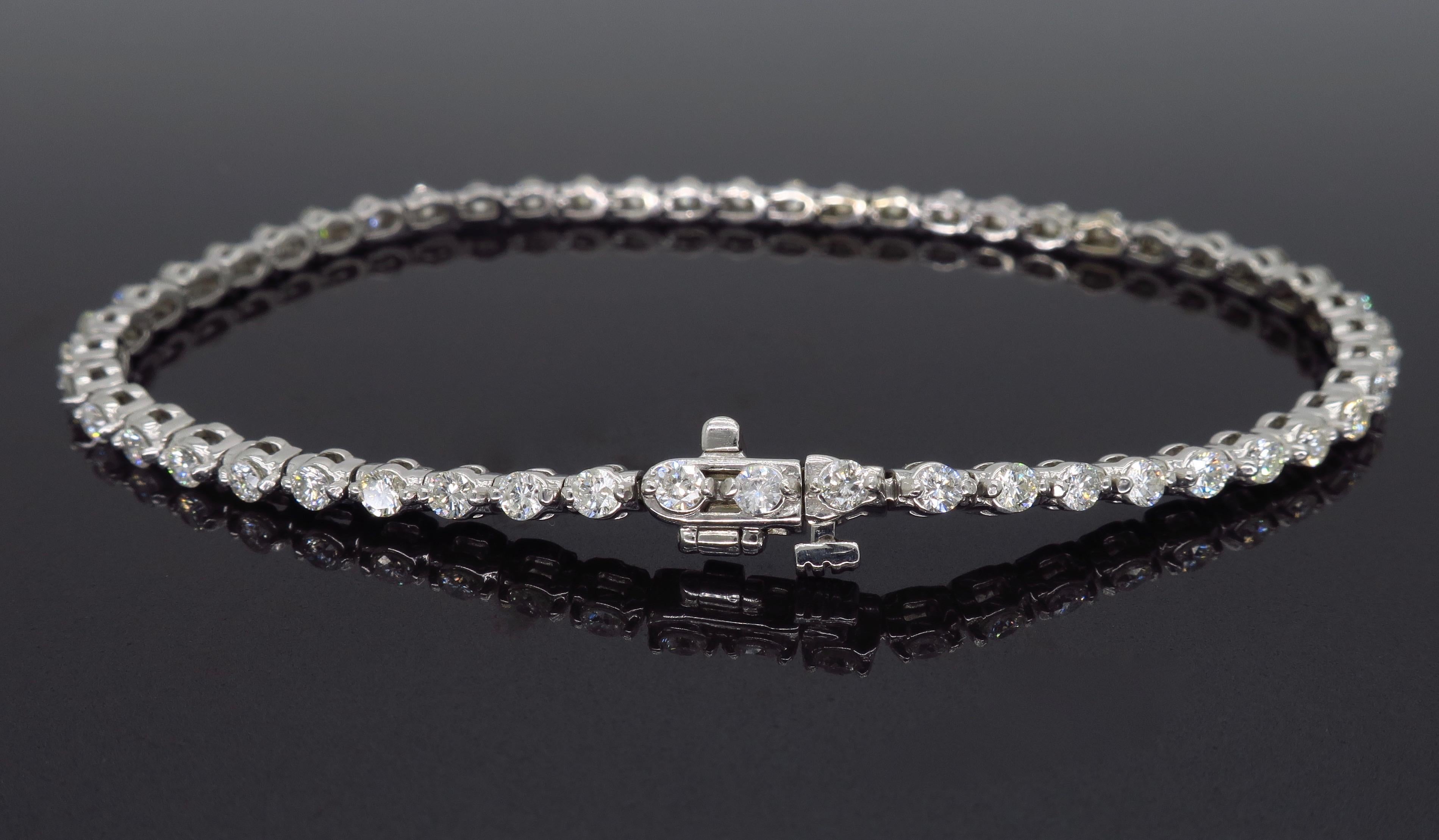2.00 Carat Diamond Line Bracelet In New Condition In Webster, NY