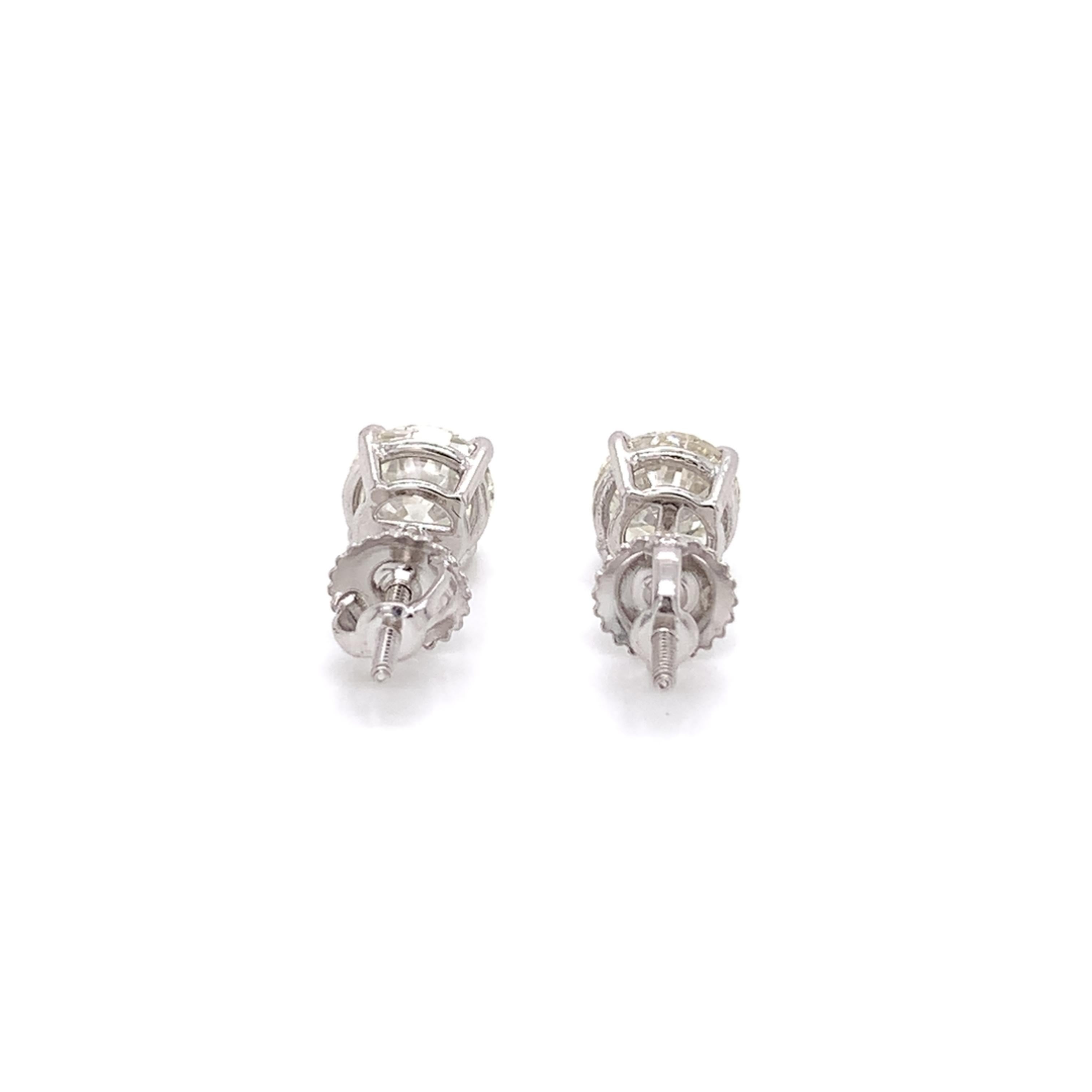 2.00 Carat Diamond Stud Earrings In New Condition In Miami, FL