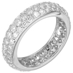 Anillo Eterno de Tres Hileras de Oro Blanco con Diamantes de 2,00 Quilates