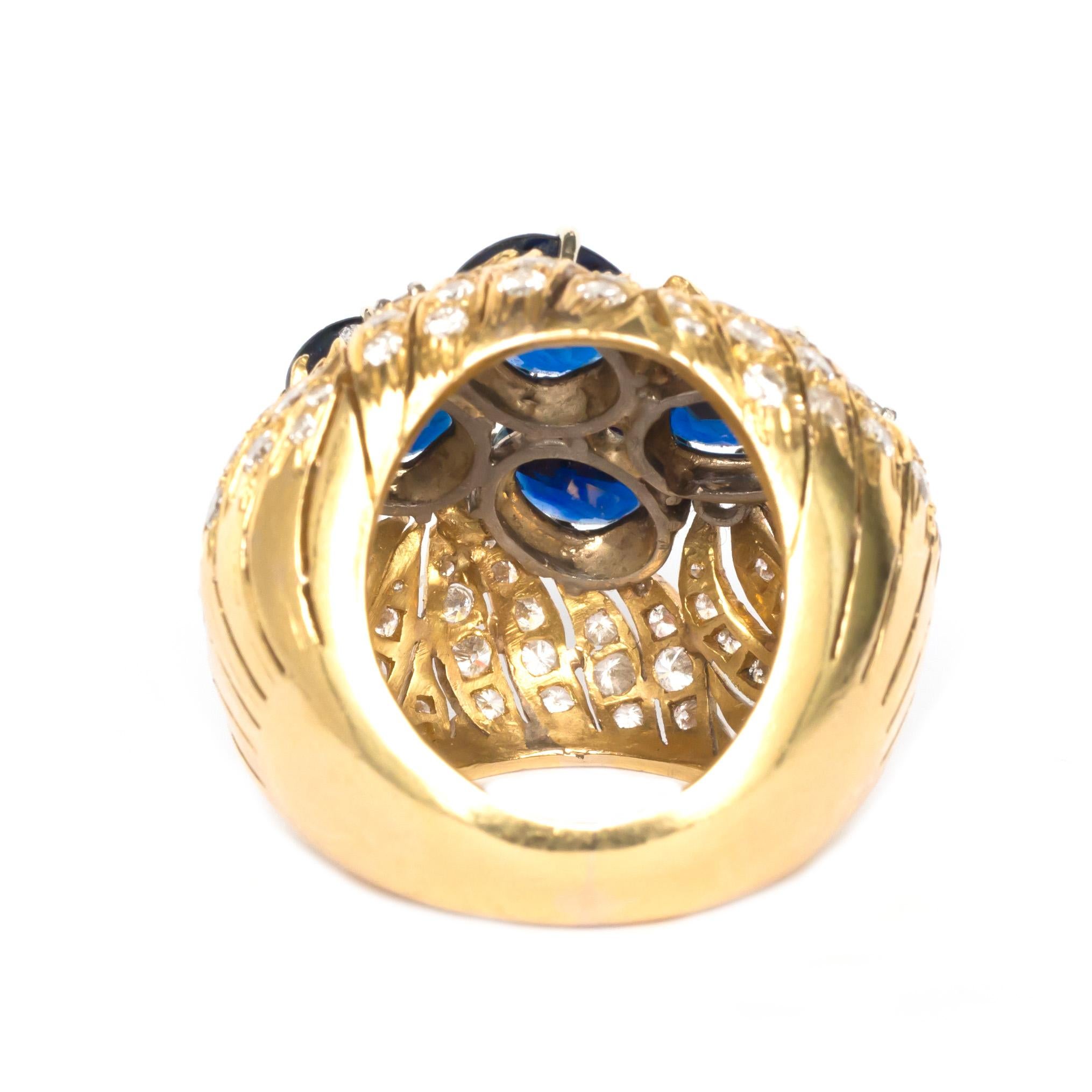 2.00 Carat Each Sapphire Yellow Gold Ring In Good Condition In Atlanta, GA